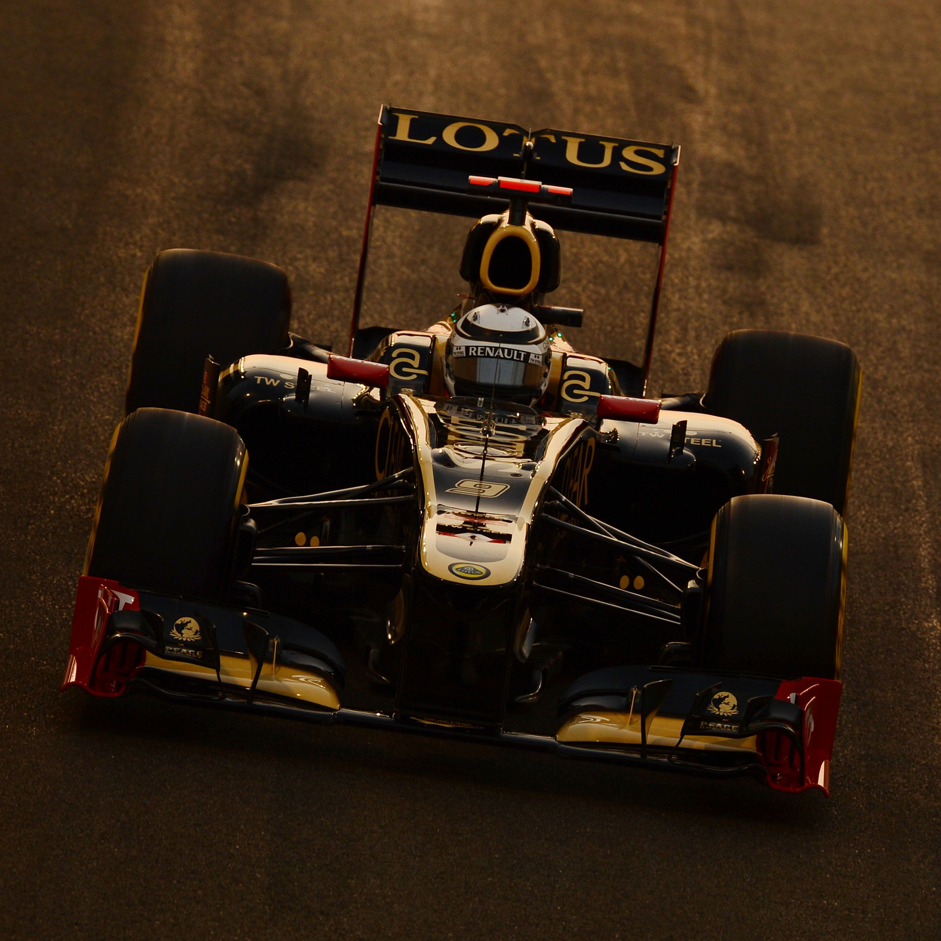Kimi Räikkönen 2012 Bodywork & Photo – Abu Dhabi GP