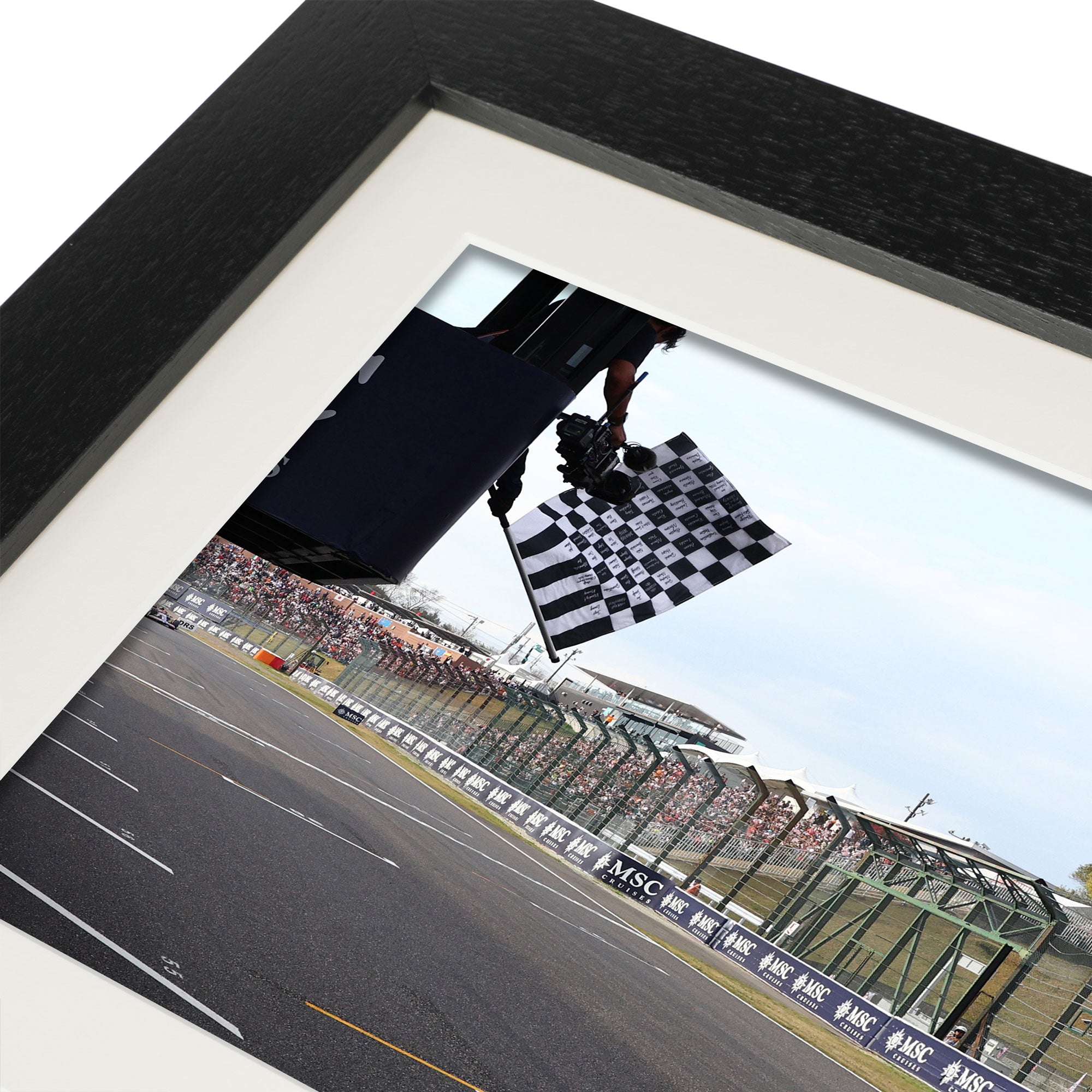 Own the Chequered Flag - 2025 Japanese Grand Prix