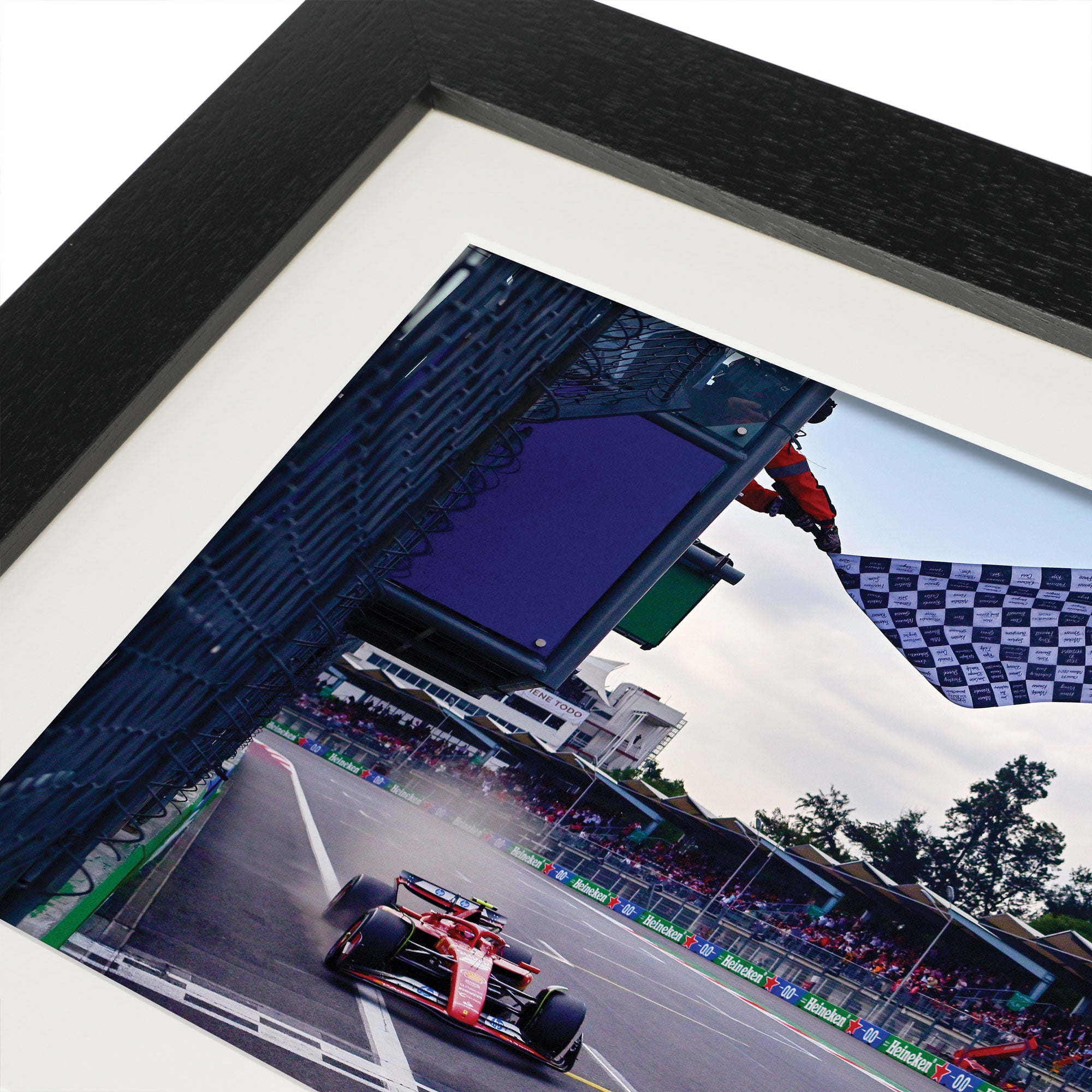 Own the Chequered Flag - 2025 Mexico City Grand Prix