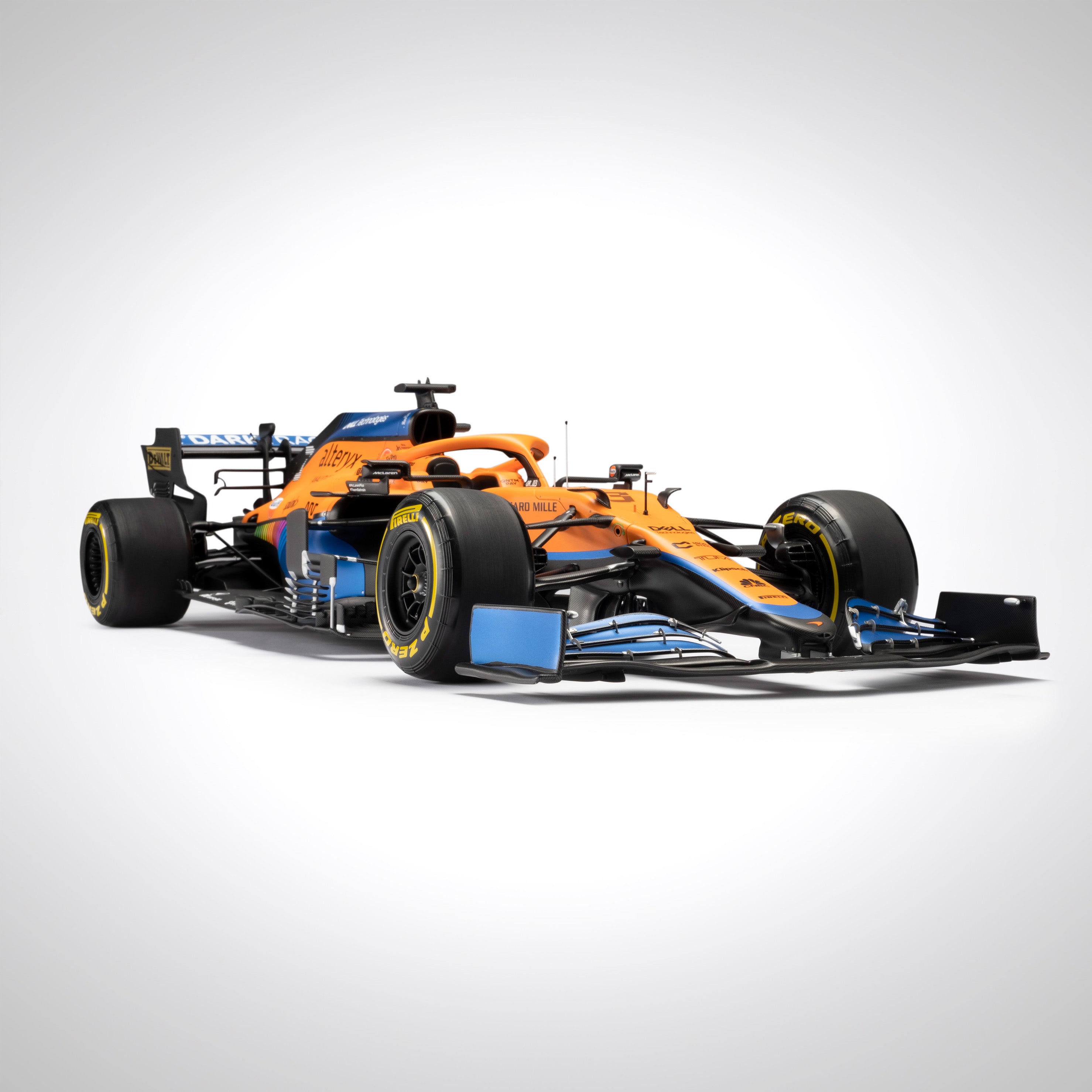 Daniel Ricciardo 2021 McLaren MCL35M 1:8 Scale Model – Italian GP