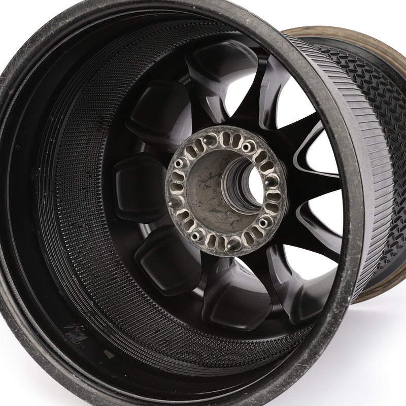 Max Verstappen 2021 Oracle Red Bull Racing Race Used Wheel Rim Table