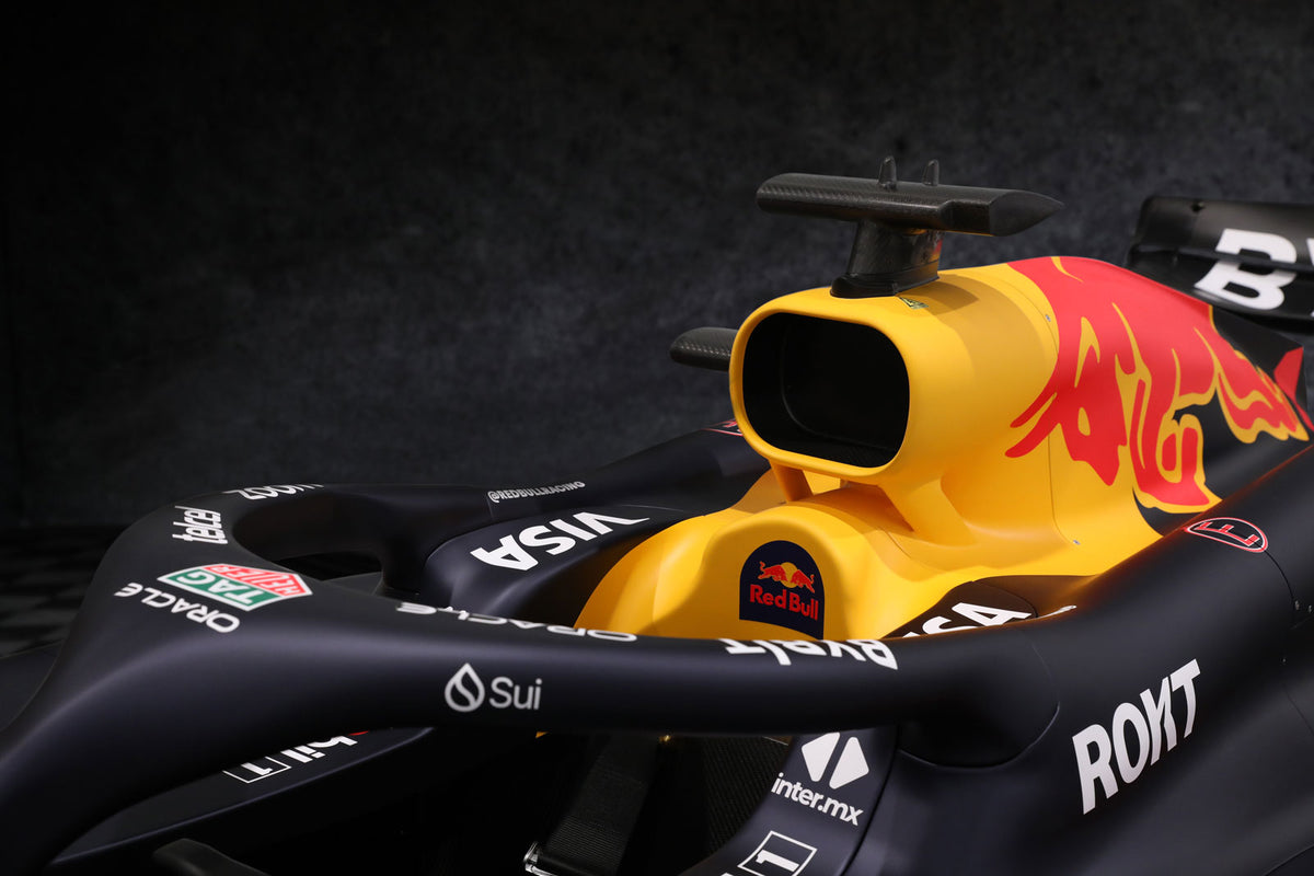 Oracle Red Bull Racing 2024 RB20 Show Car | F1 Authentics