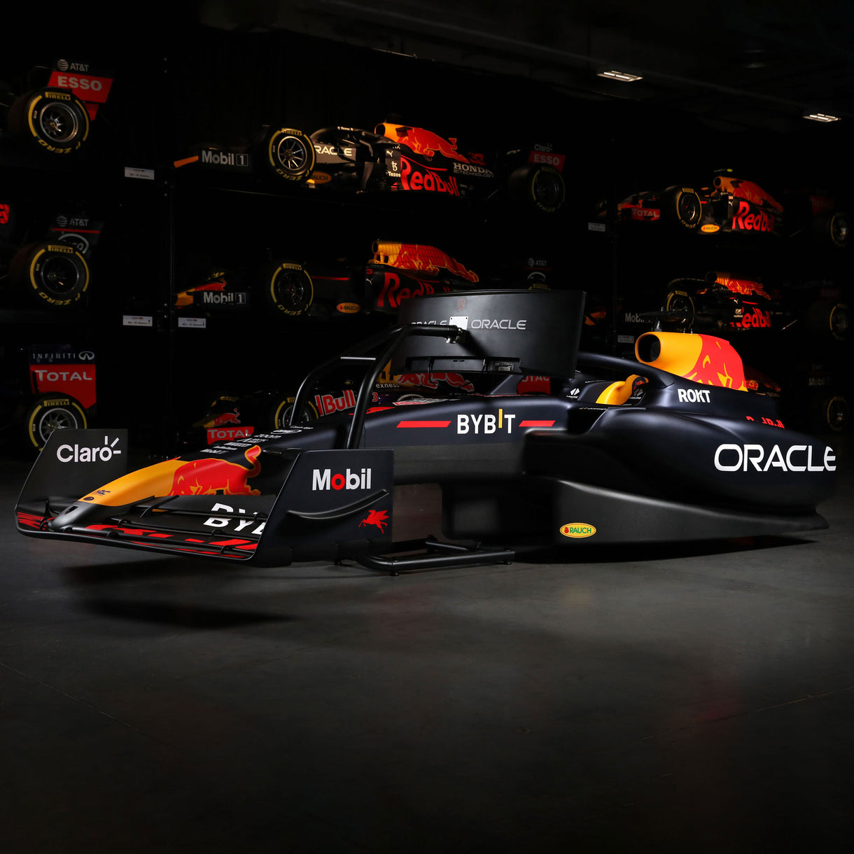 Oracle Red Bull Racing RB19 Simulator