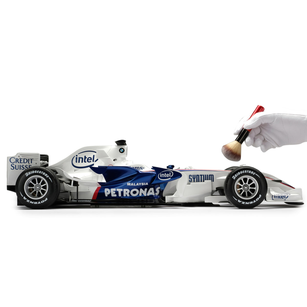 Robert Kubica 2008 BMW Sauber F1 Team F1.08 1:8 Scale Model