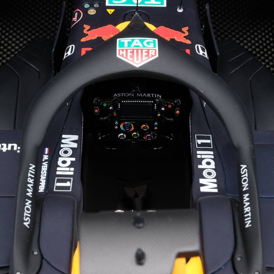 Max Verstappen 2019 Red Bull Racing RB15 1:8 Scale Model F1® Car - Amalgam Collection