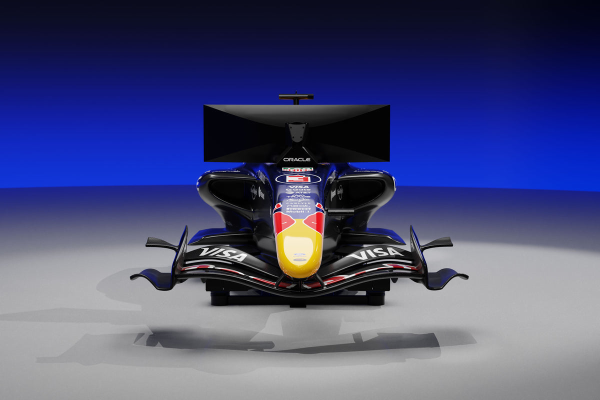 Oracle Red Bull Racing F1® Team 2026 racing simulator, Formula 1-inspired collector display for dedicated motorsport enthusiasts