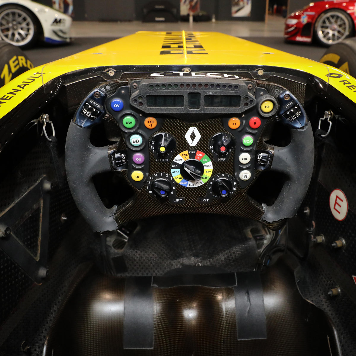 Formula 1-inspired 2014 Lotus E22-03 rolling chassis with 2019 RS19 livery, collector display for showrooms and events