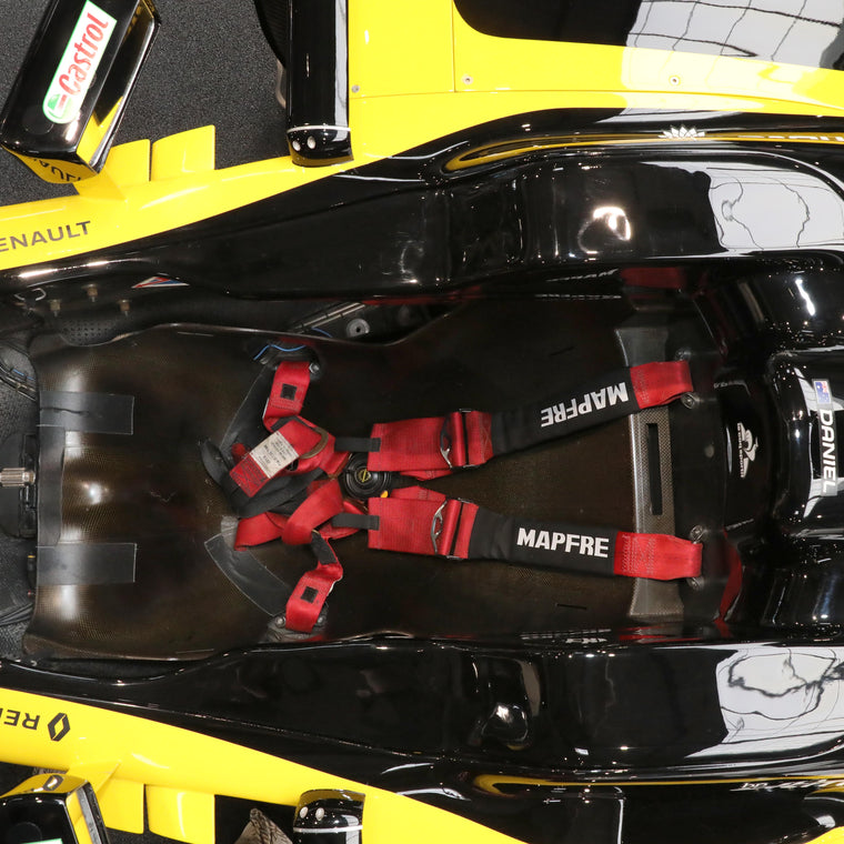 2014 Lotus E22-03 Formula 1 collector rolling chassis with 2019 RS19 exhibition livery, premium motorsport display