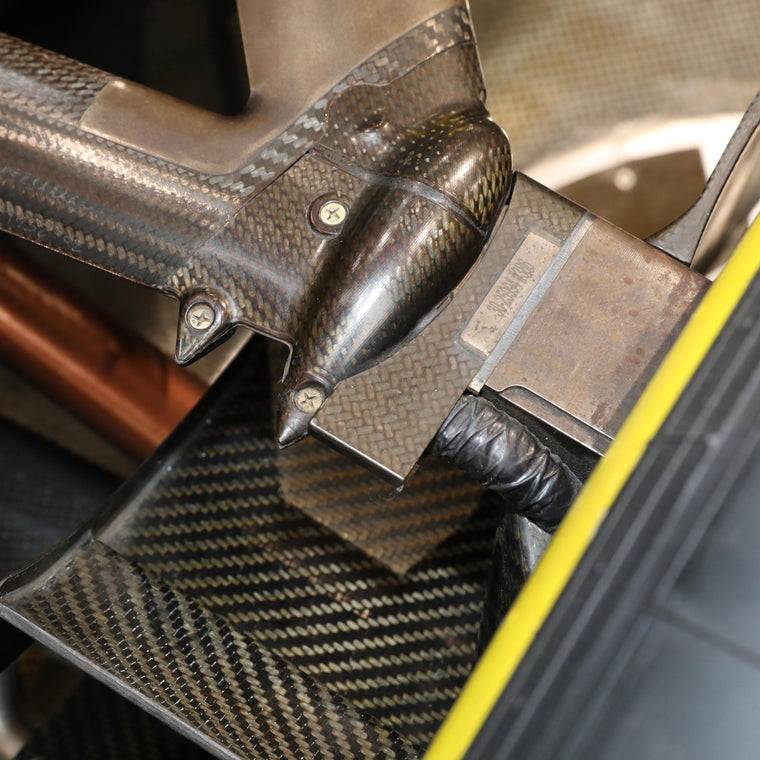 Lotus E22-03 2014 Formula 1-inspired collector chassis with 2019 RS19 livery, premium showroom display