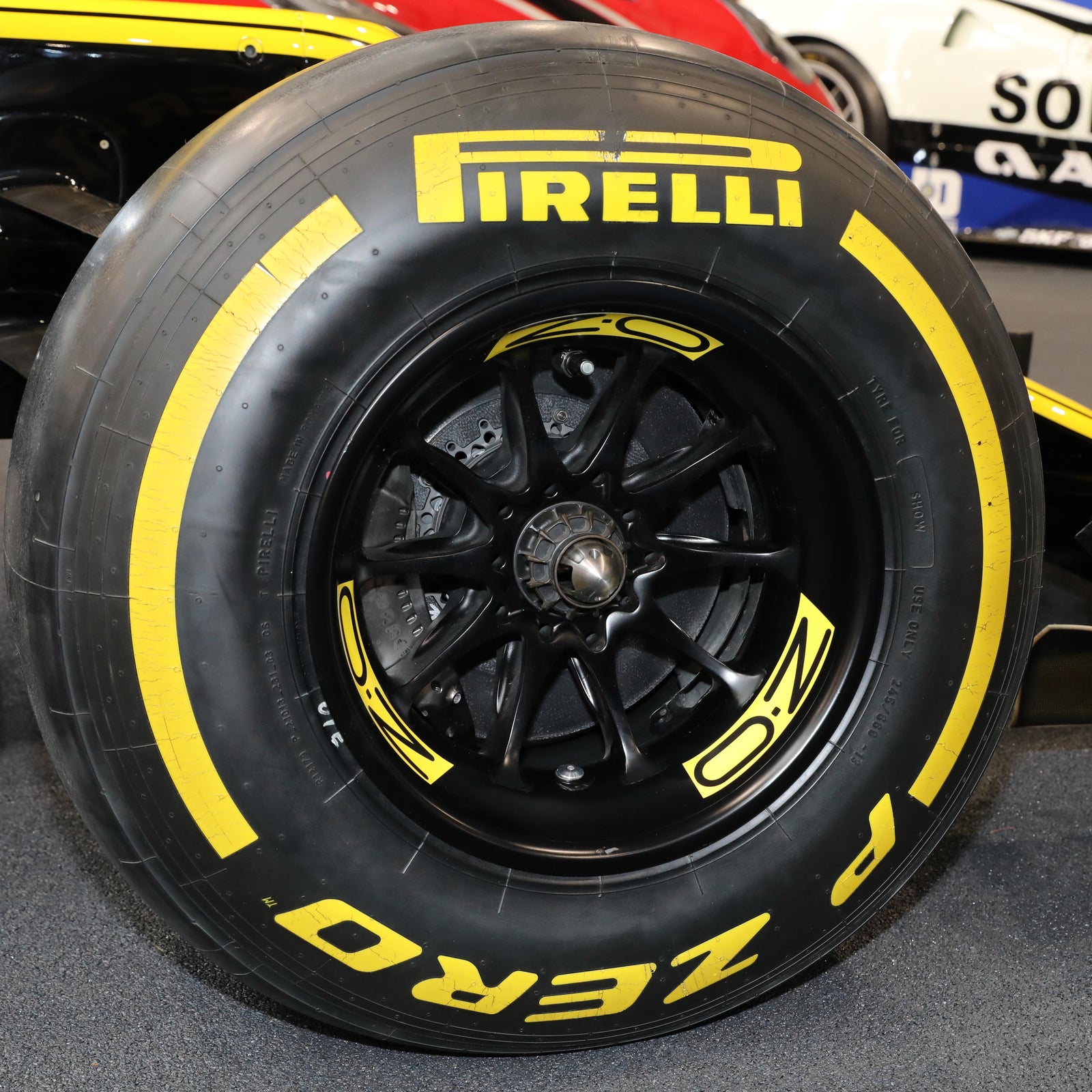 The Miami Auction LOT 002 - 2014 Lotus E22-03 (2019 RS19 Livery)