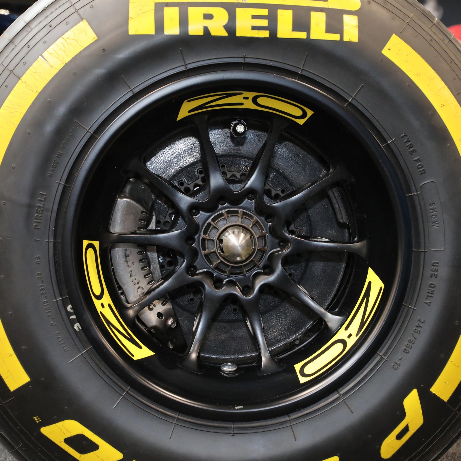 The Miami Auction LOT 002 - 2014 Lotus E22-03 (2019 RS19 Livery)