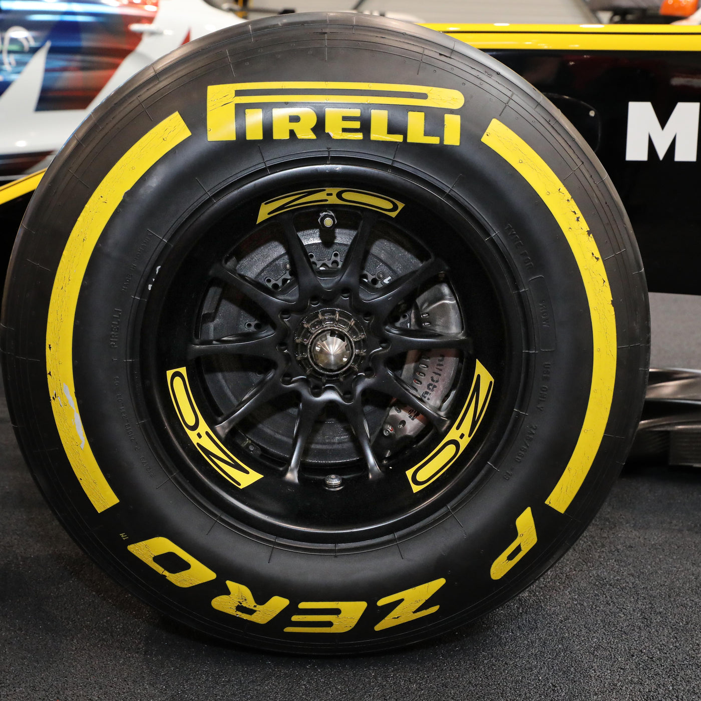 2014 Lotus E22-03 Rolling Chassis (2019 RS19 Livery)