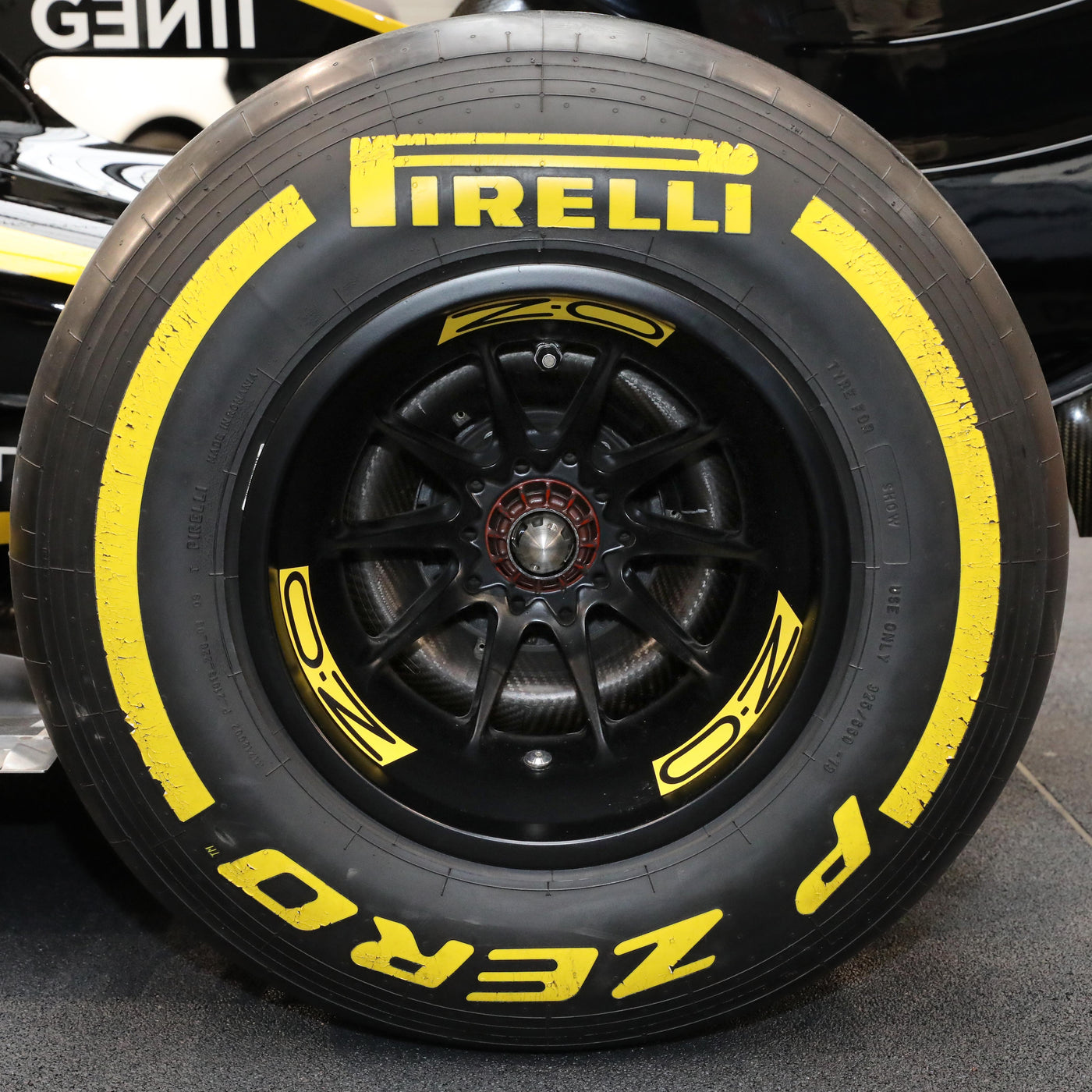 2014 Lotus E22-03 Rolling Chassis (2019 RS19 Livery)