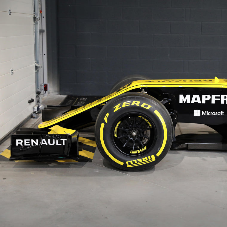 2014 Lotus E22-03 Formula 1-inspired rolling chassis with 2019 RS19 livery, full-size premium collector centrepiece for motorsport exhibitions and showroom display