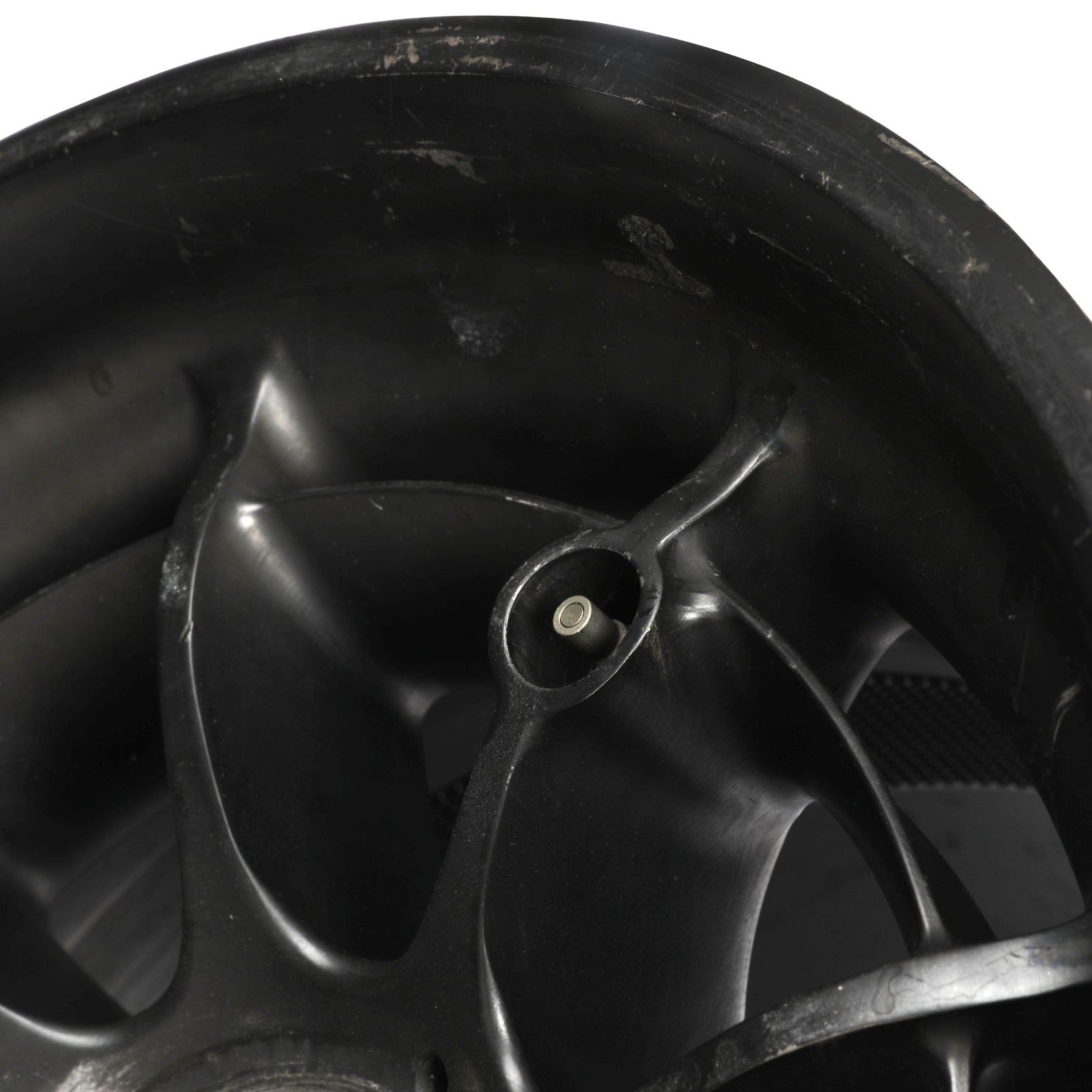 Auction LOT 017 - Lando Norris 2021 McLaren Front Wheel Rim Table - Monza GP