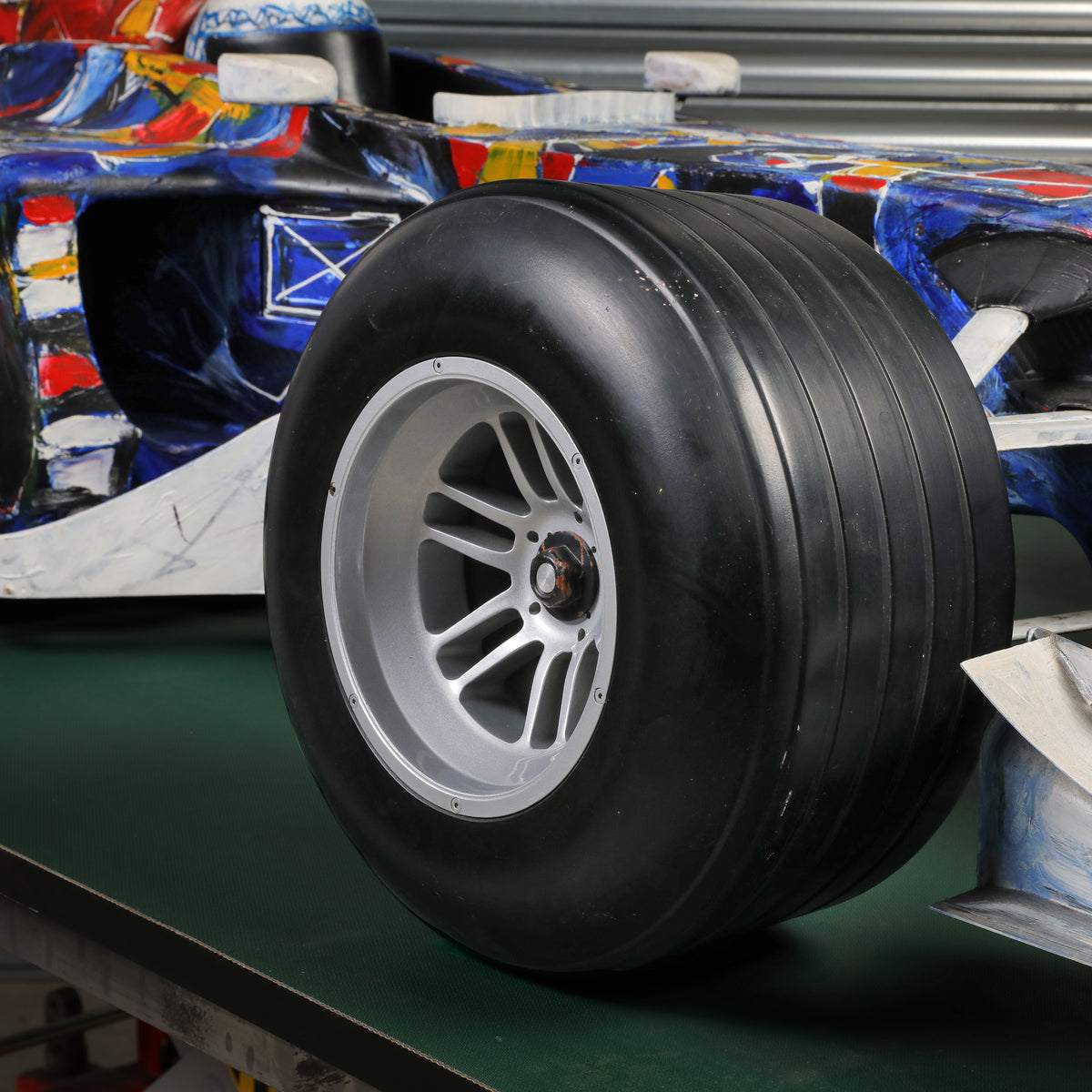 The Austin Auction LOT 010 - 2001 Sauber C20 Wind Tunnel Model - 50% Scale
