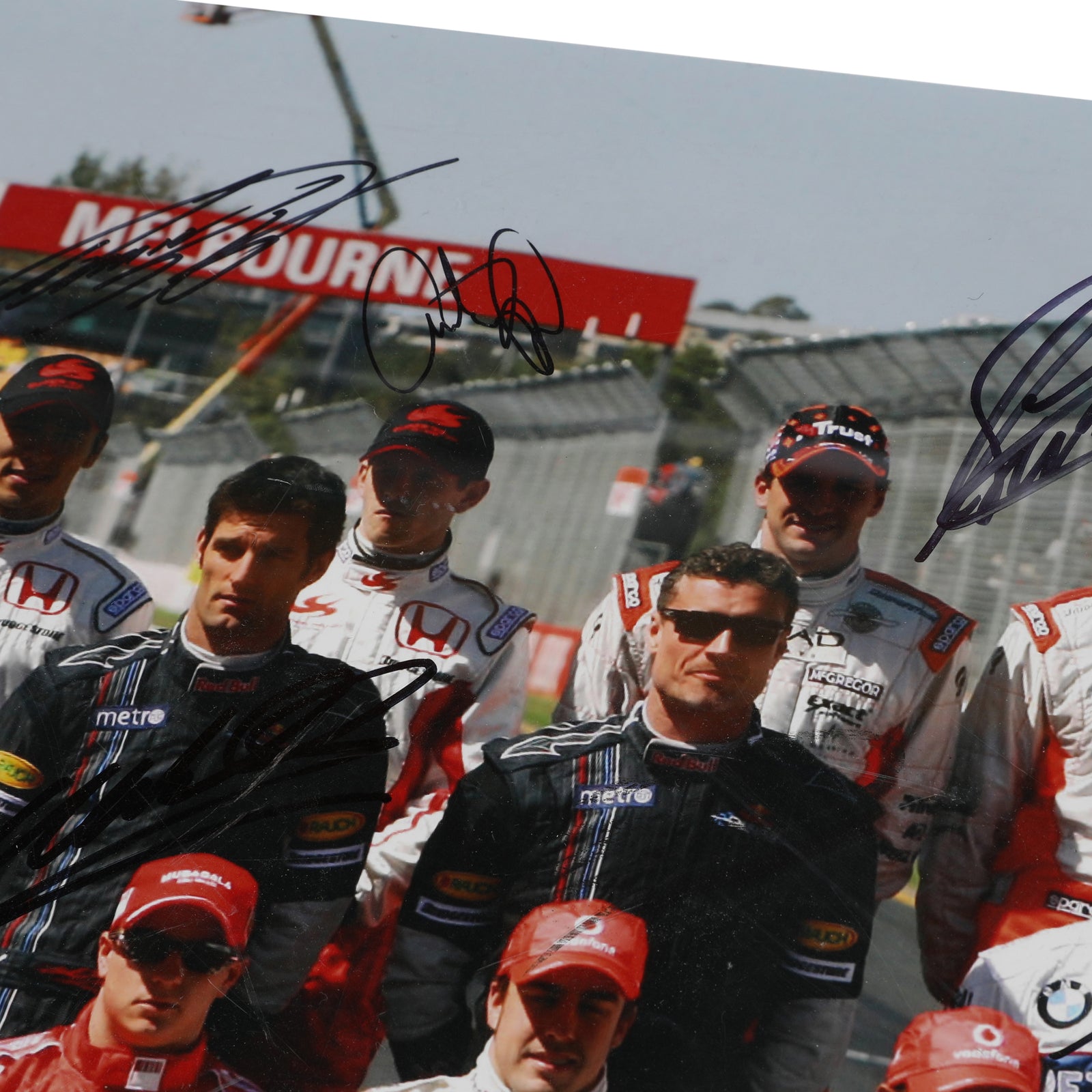 LOT 576 - Signed 2007 Australian GP Formula One Full Grid Photo - Make-A-Wish