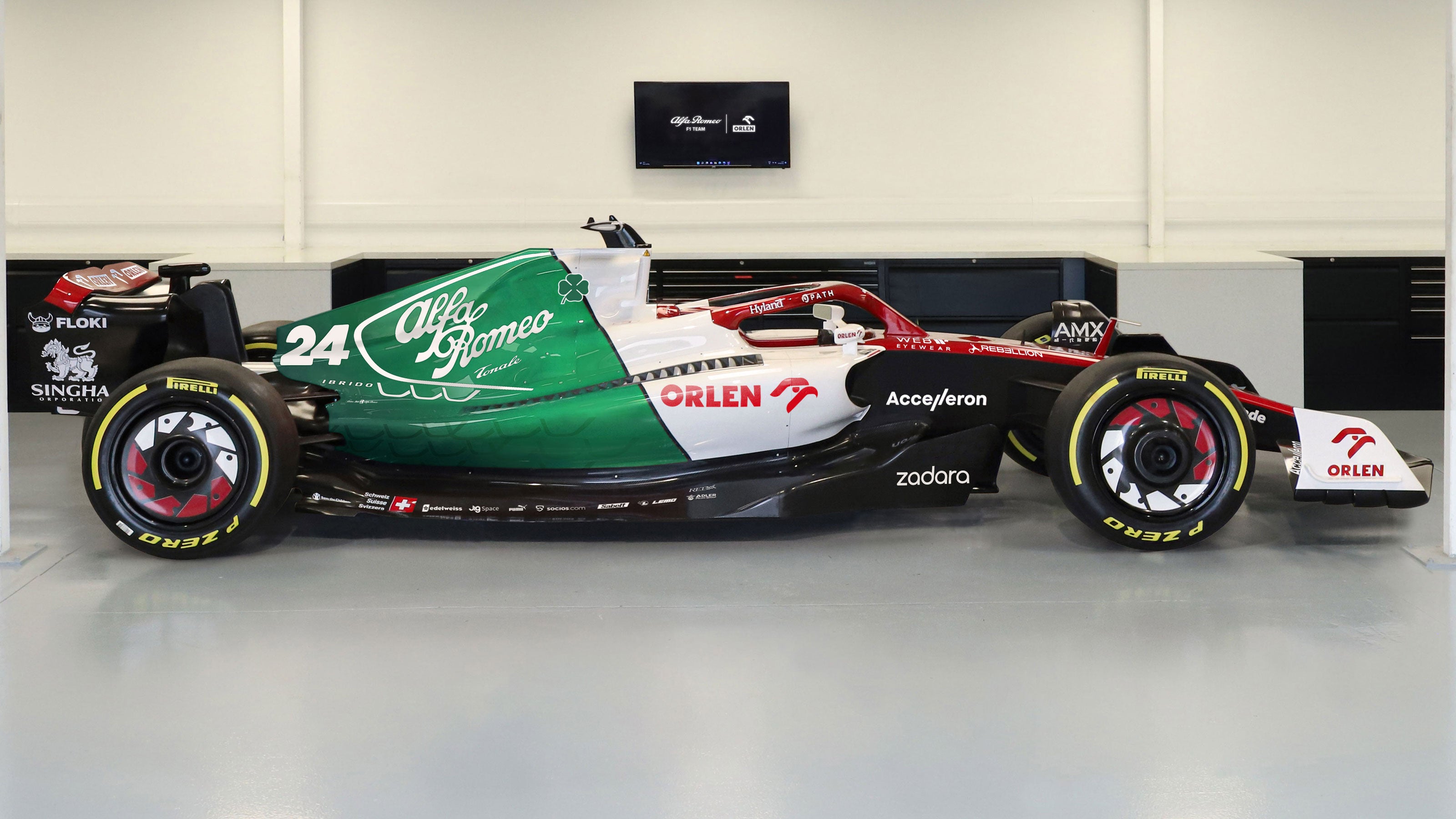 Alfa Romeo Racing F1 チームジャンパー　激レア アルファロメオ F1 チーム オフィシャル ジャケット ジャンパー