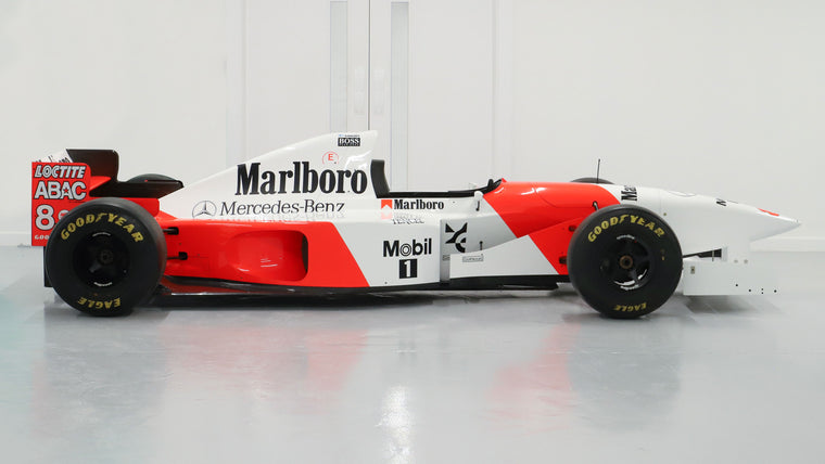 1995 McLaren MP4/10 Formula 1 show car, full-size display vehicle inspired by the iconic McLaren challenger for premium collector display