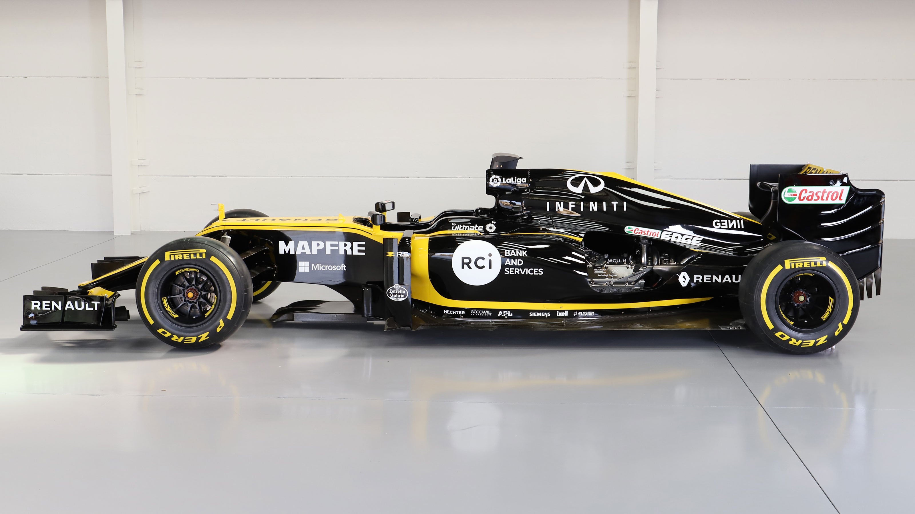 Renault F1カー 1/18 スケール Renault F1カー 1/18 スケール