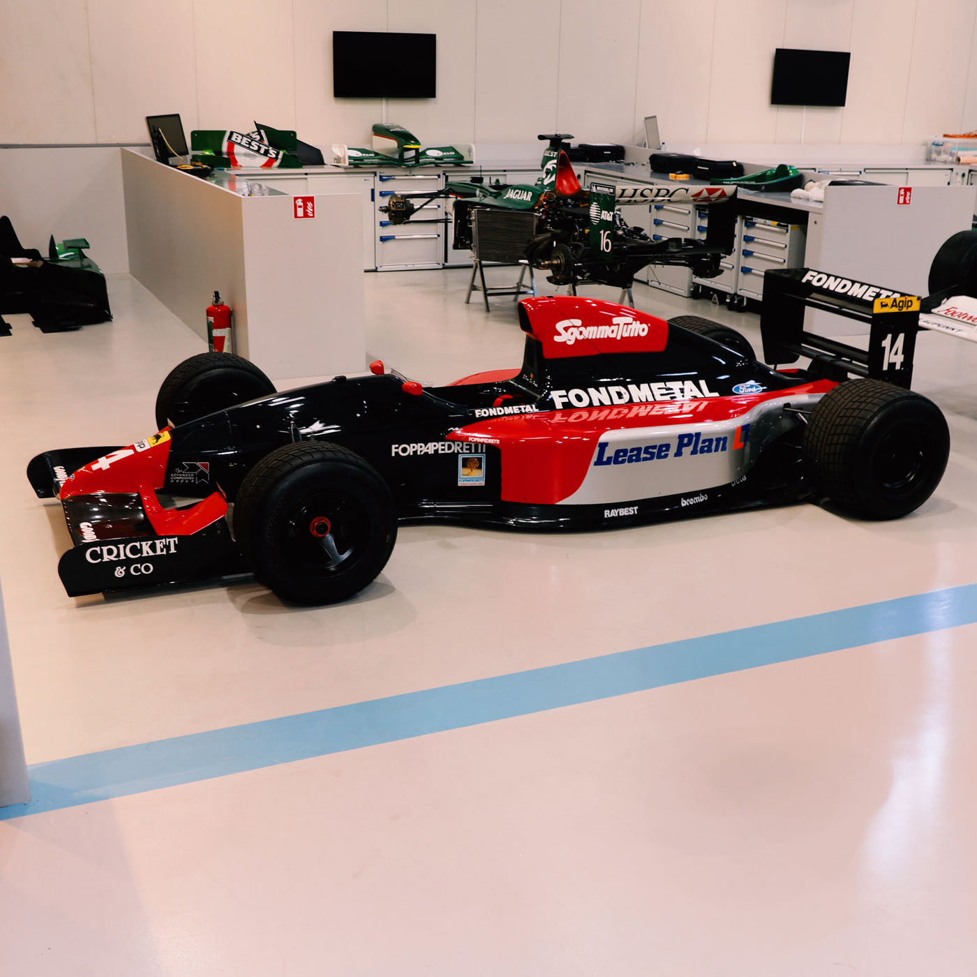 Running 1992 Fondmetal GR02 F1® Race Car – Chassis No.3