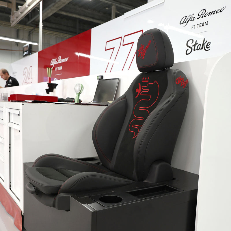 LOT 078 - Alfa Romeo 2023 Pit Garage Drivers Chair - Valtteri Bottas