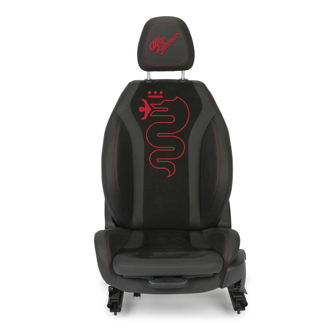 LOT 078 - Alfa Romeo 2023 Pit Garage Drivers Chair - Valtteri Bottas