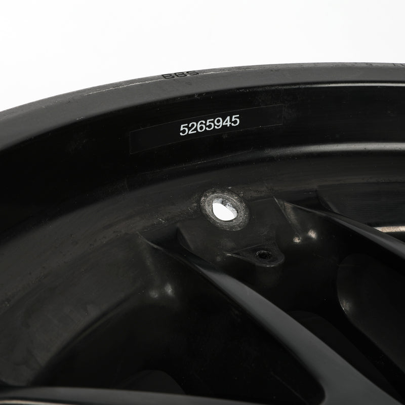 Williams Formula 1 Team Alex Albon front wheel rim table race-used Las Vegas GP display furniture