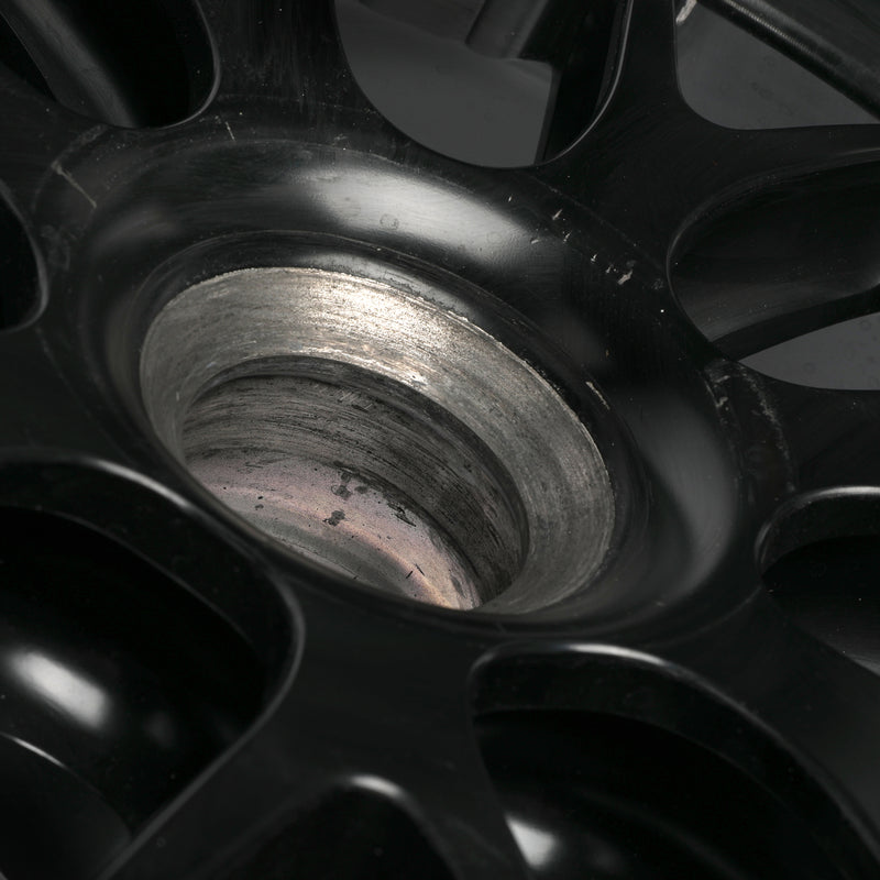 Alex Albon 2024 Williams F1 Team Front Wheel Rim Table - Abu Dhabi GP