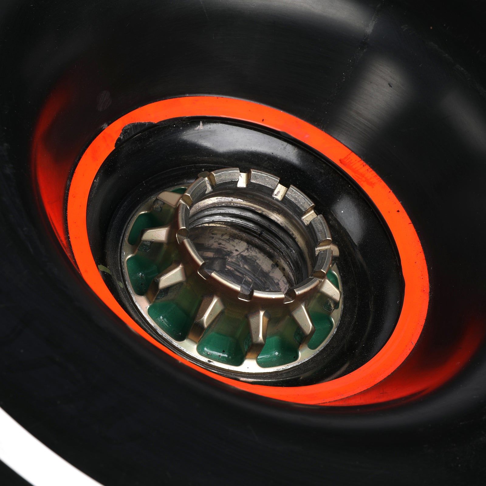 Atlassian Williams Racing front wheel rim table Alex Albon 2024 Azerbaijan GP memorabilia