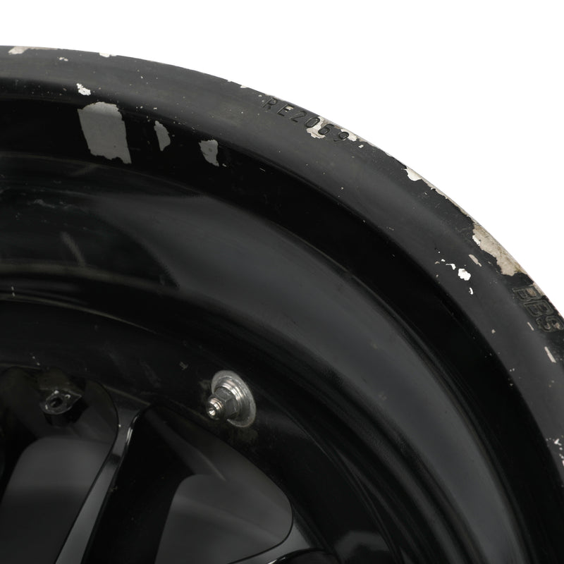 Alex Albon Williams F1 Team 2025 Rear Wheel Rim Table - British GP