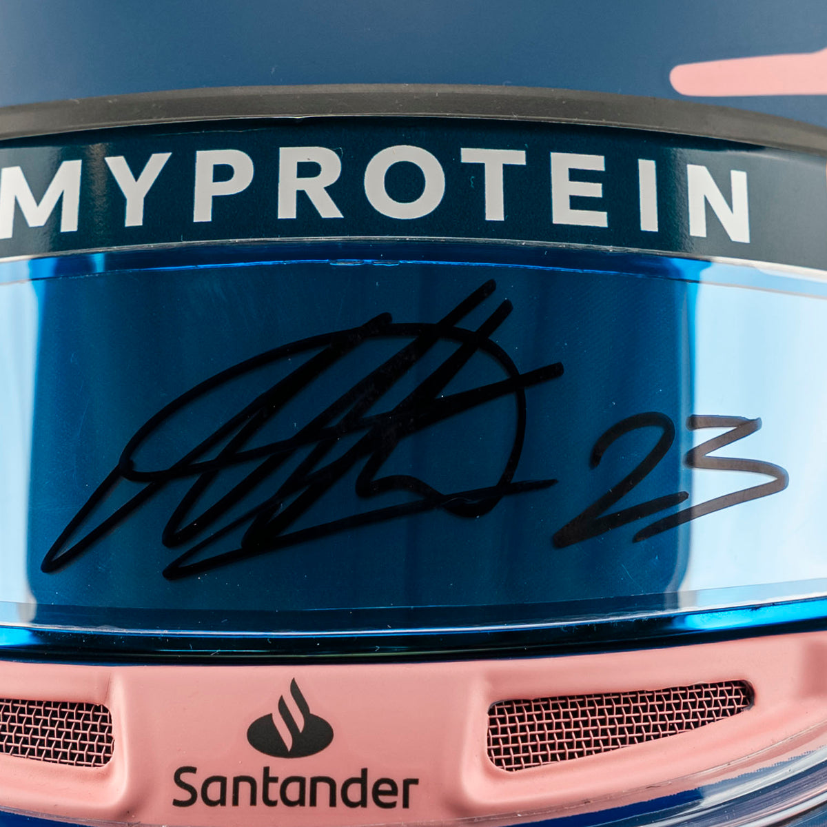 The Austin Auction LOT 043 - Alexander Albon 2025 Williams Race Helmet