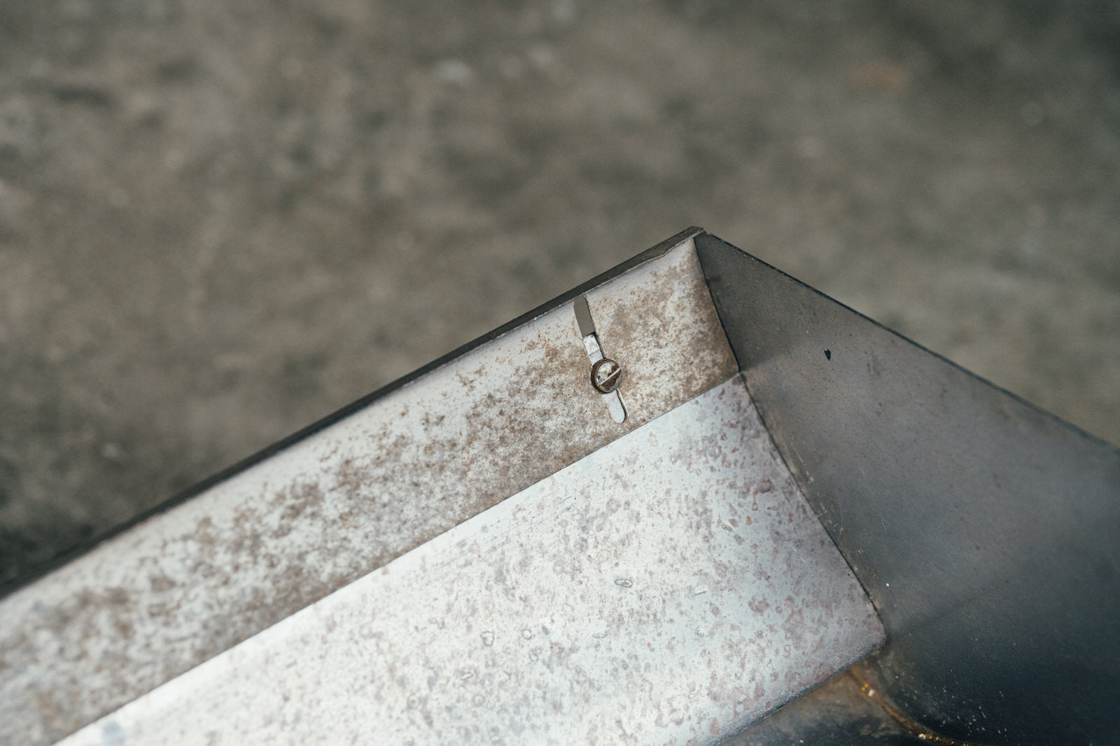 LOT 613 - 1977 Ferrari 312T Niki Lauda Rear Wing Photo Match