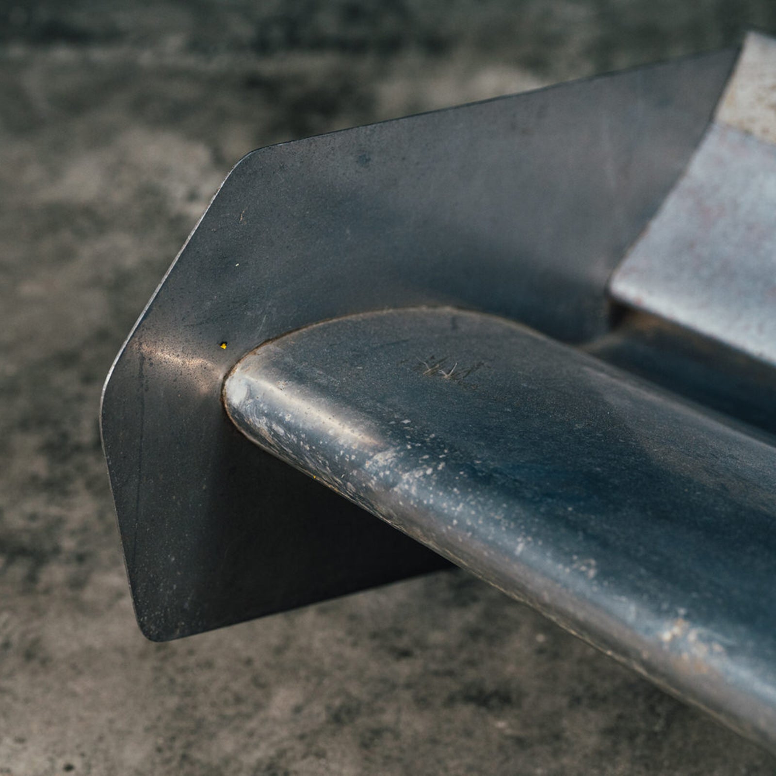 LOT 613 - 1977 Ferrari 312T Niki Lauda Rear Wing Photo Match