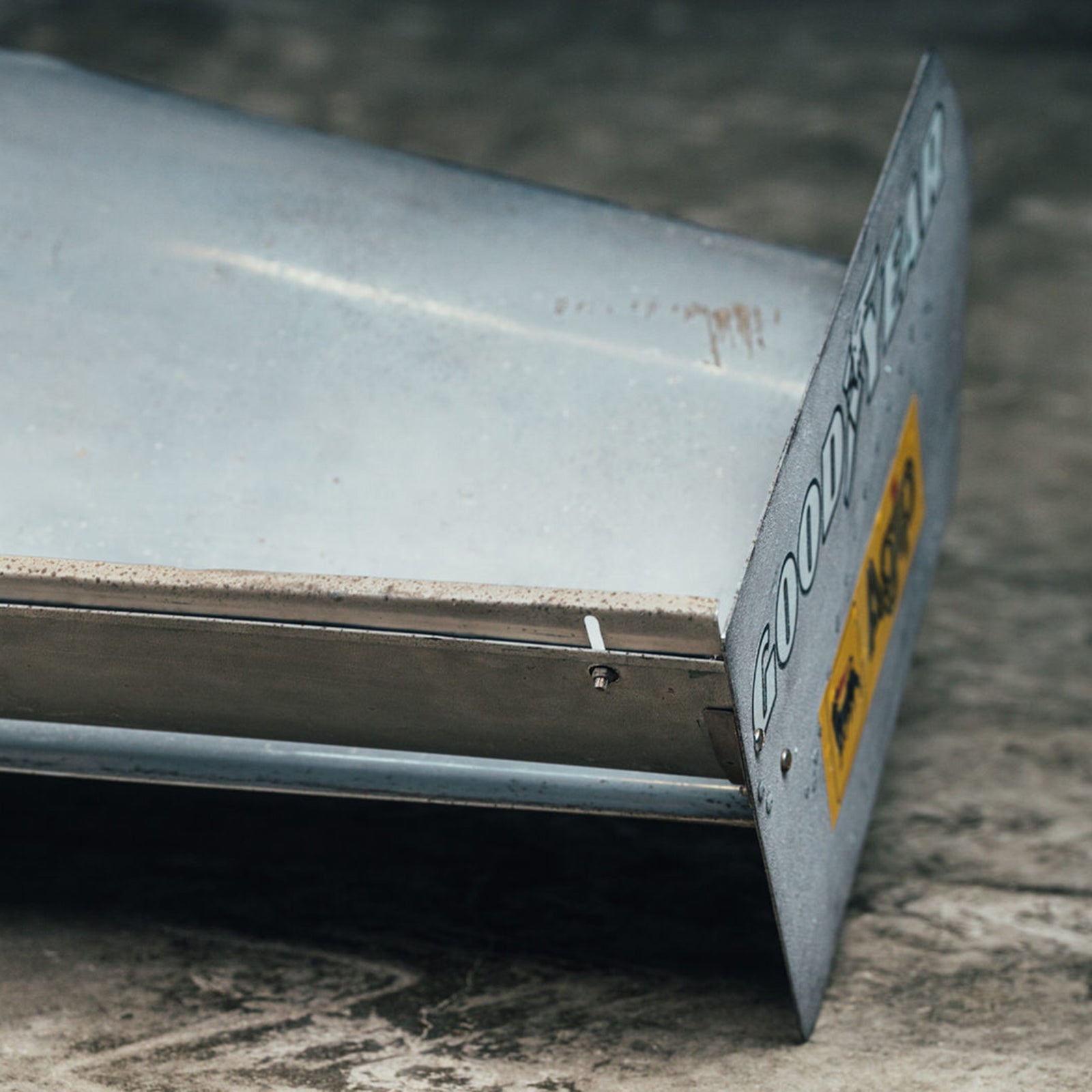 LOT 613 - 1977 Ferrari 312T Niki Lauda Rear Wing Photo Match