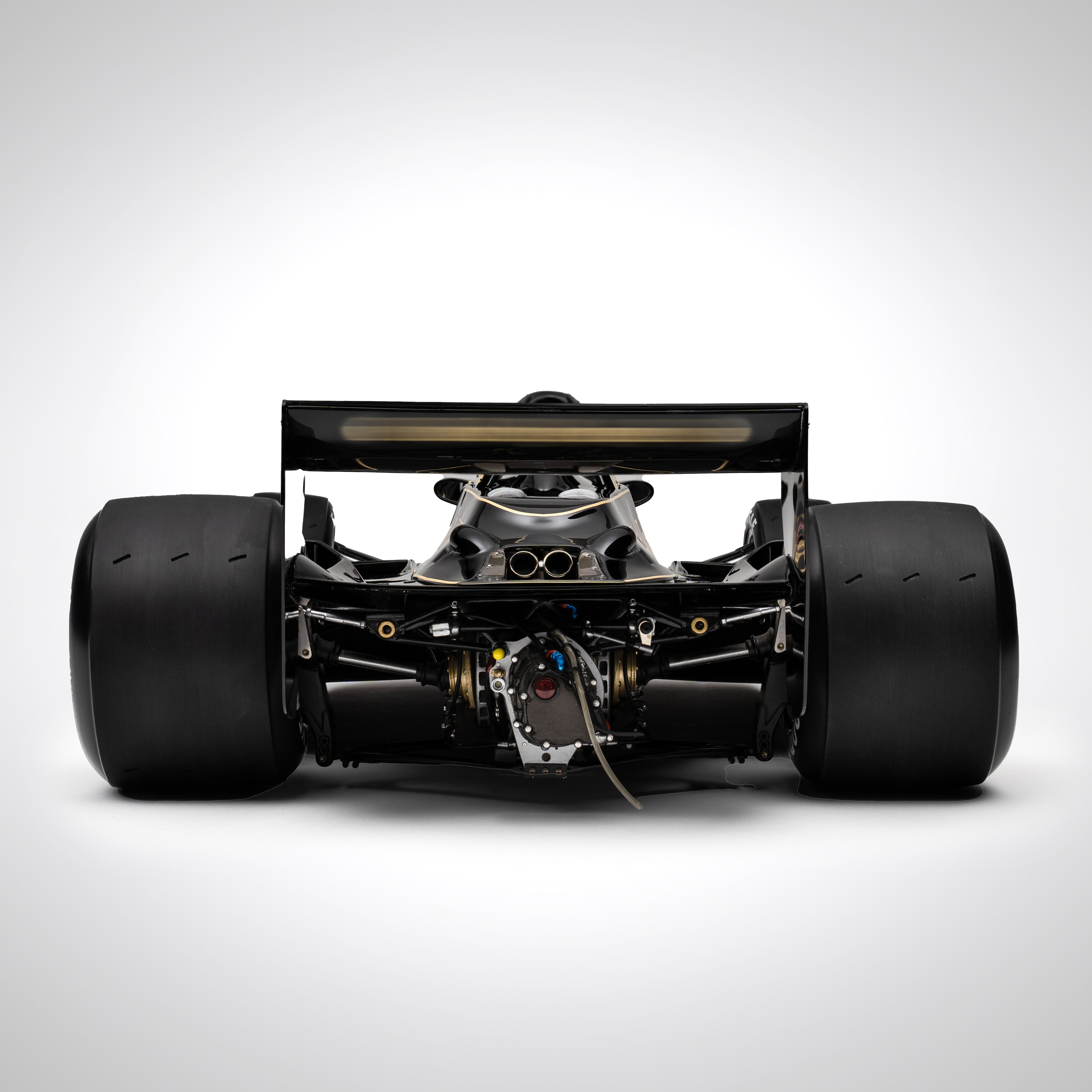 Mario Andretti 1978 Lotus F1 Team Lotus 79 1:8 Scale Model – Dutch GP