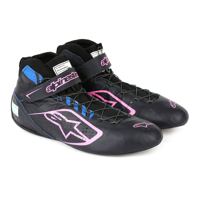 Season Launch LOT 156 - Franco Colapinto Alpine F1 Team 2025 Signed Un-Used Race Boots