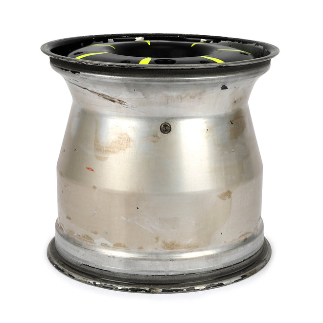 Auction LOT 014 - Lance Stroll 2024 Aston Martin 2024 Wheel Rim - Used