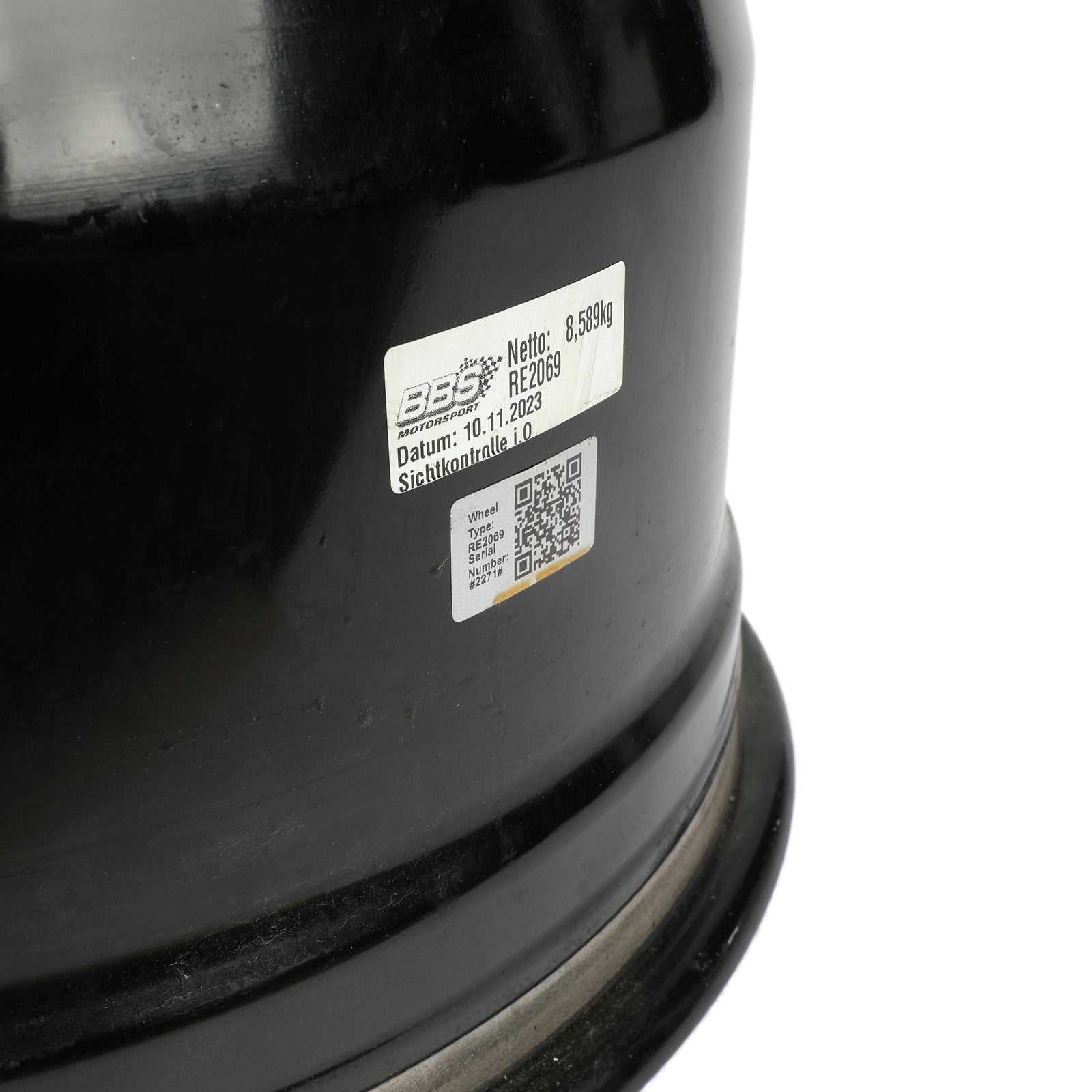 Auction LOT 037 - Lando Norris 2024 Qualifying Used McLaren Formula 1 Team Rear Wheel Rim Table - Miami GP - CFP54