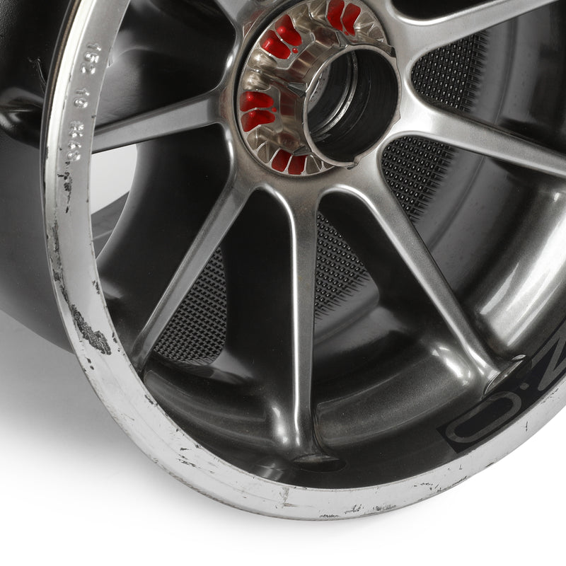 Max Verstappen 2019 Oracle Red Bull Racing Front Wheel Rim Table