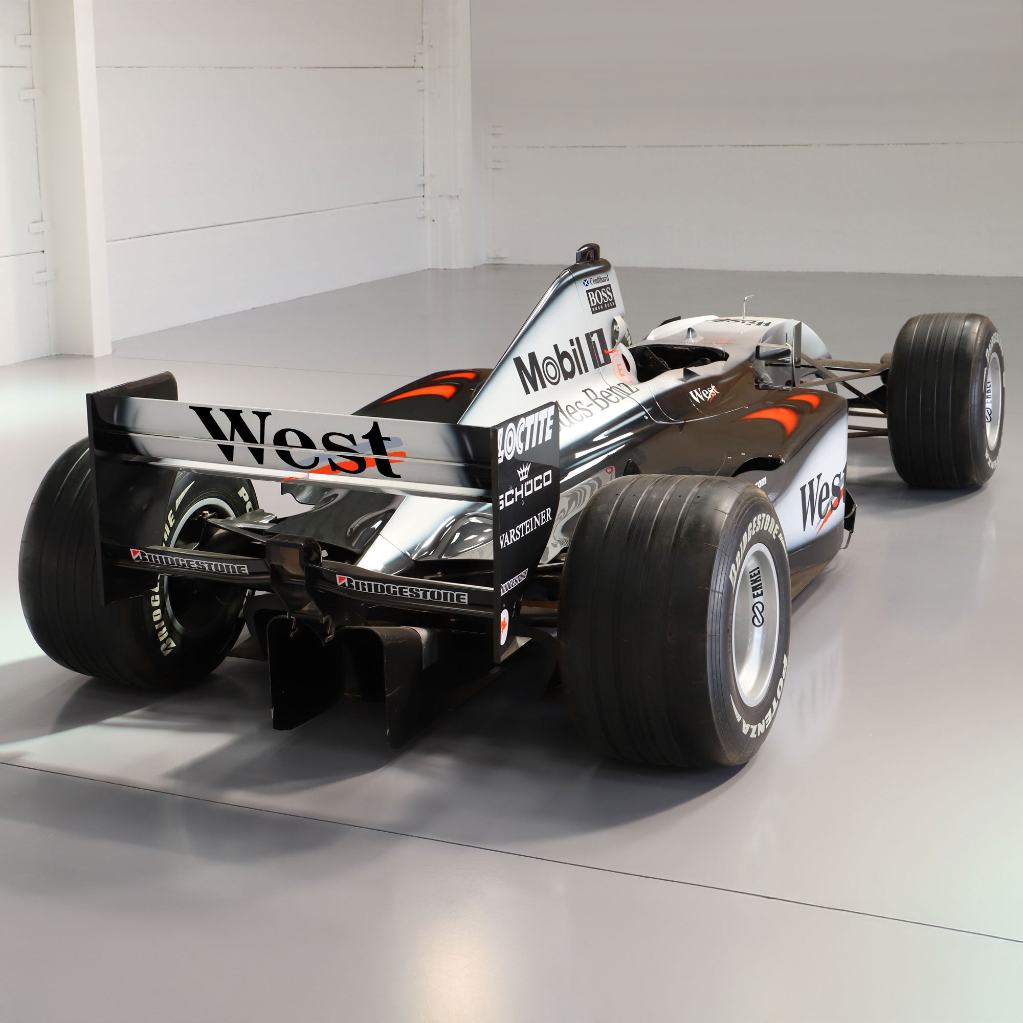 1999 McLaren MP4-14 Official Show Car – F1 Authentics