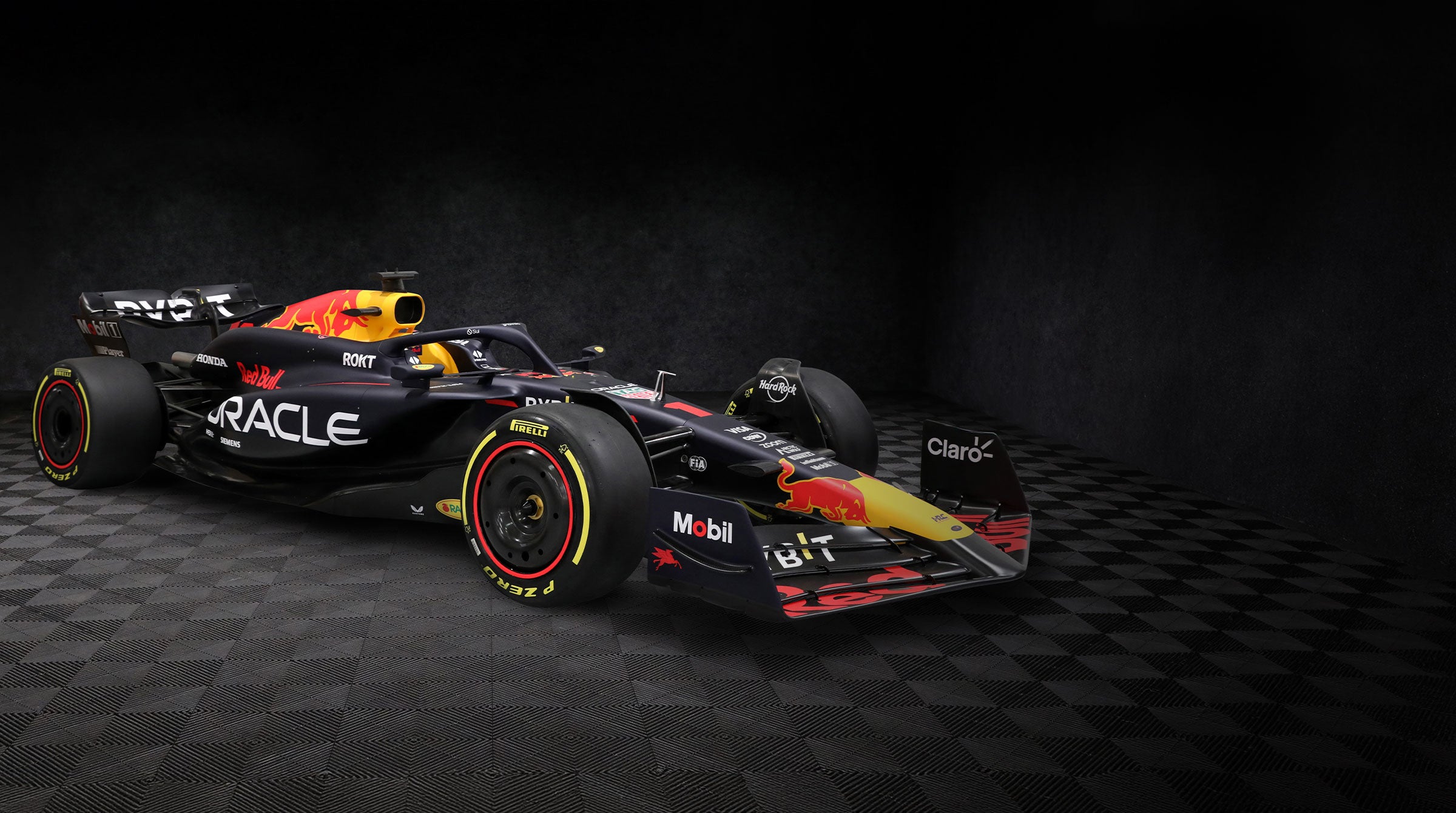 Oracle Red Bull Racing RB20 2024 ブラジルGP Oracle Red Bull Racing 2024 RB20 Show Car | F1 Authentics
