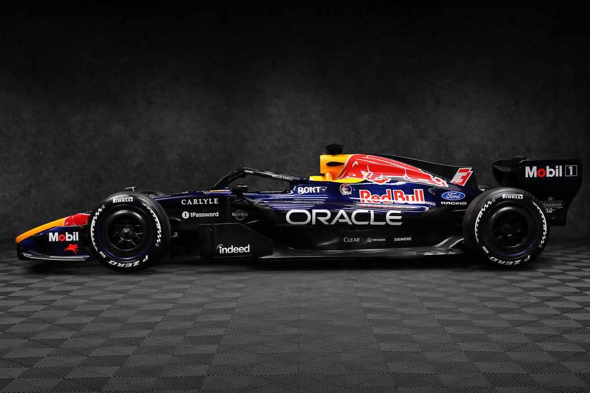 Oracle Red Bull Racing 2026 RB22 Show Car | F1 Authentics