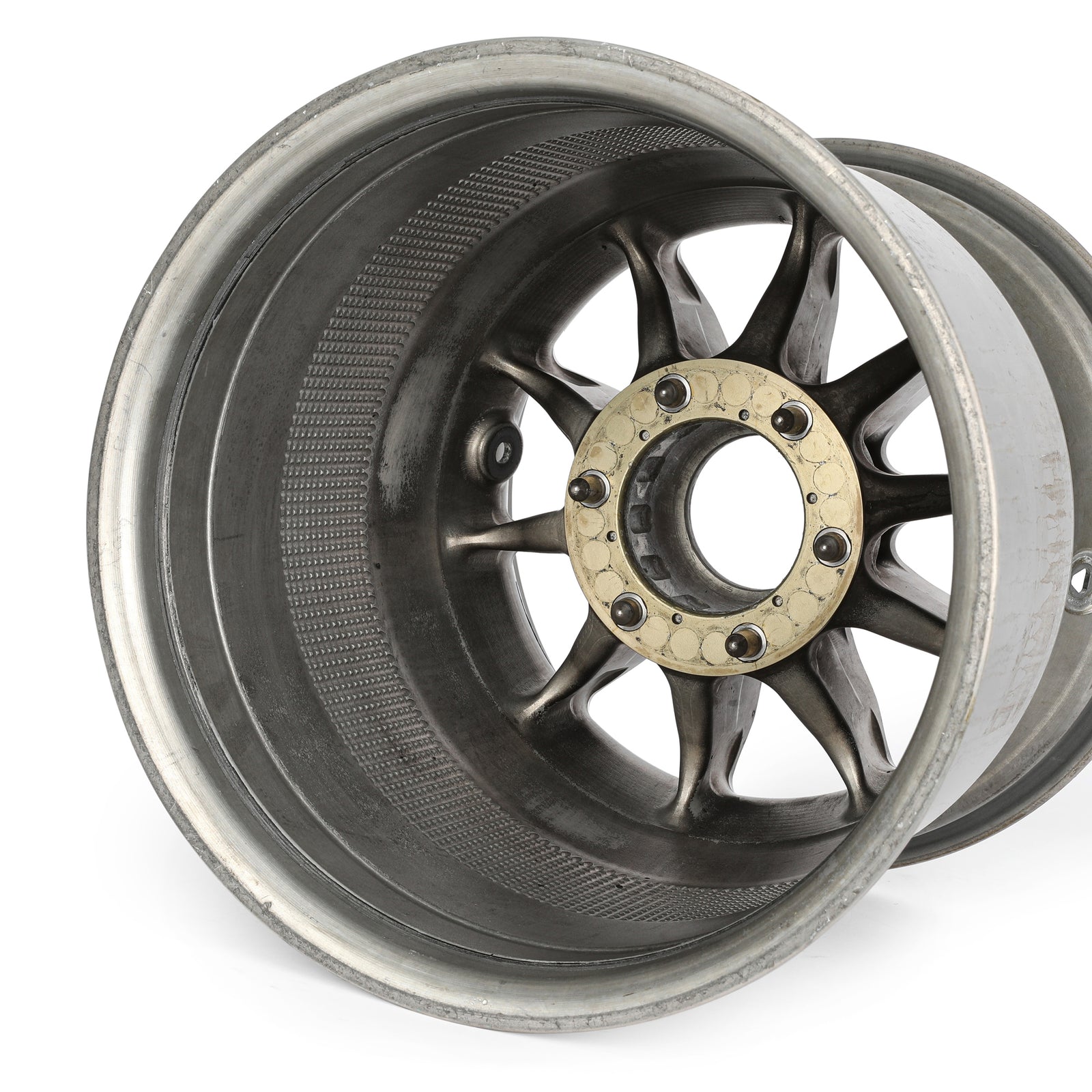 LOT 043 - Mercedes-AMG PETRONAS F1® Team 2018 Season Used Front Wheel Rim Table