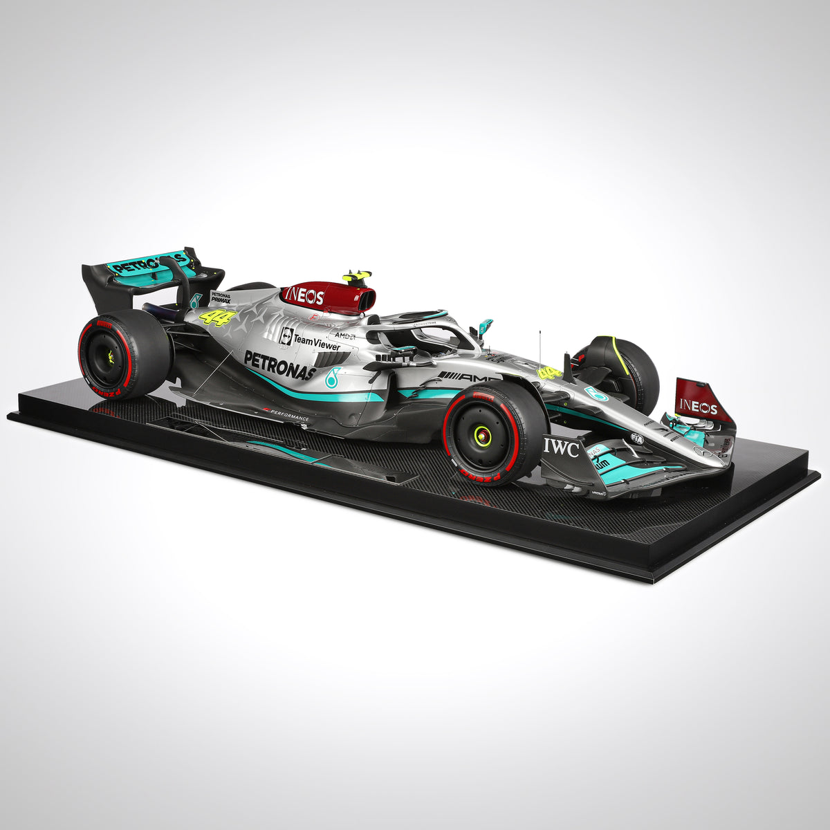 F1 Design Model 1:8 Scale Model F1® Cars | Formula 1® Scale Model Cars | F1 Authentics