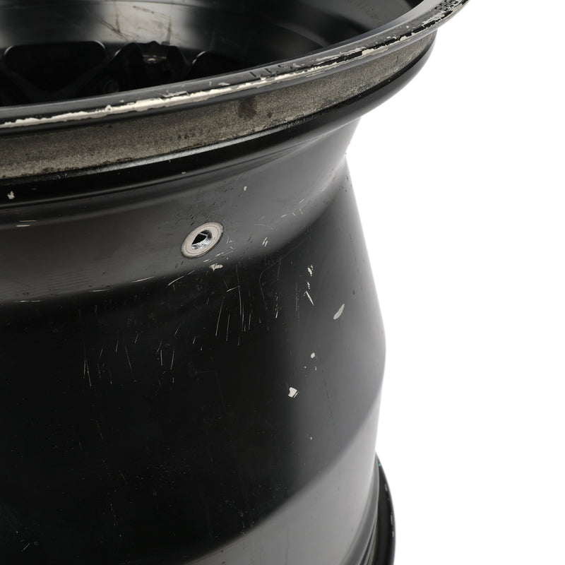 Oscar Piastri 2023 Race Used McLaren F1 Team Rear Wheel Rim Table - Azerbaijan GP