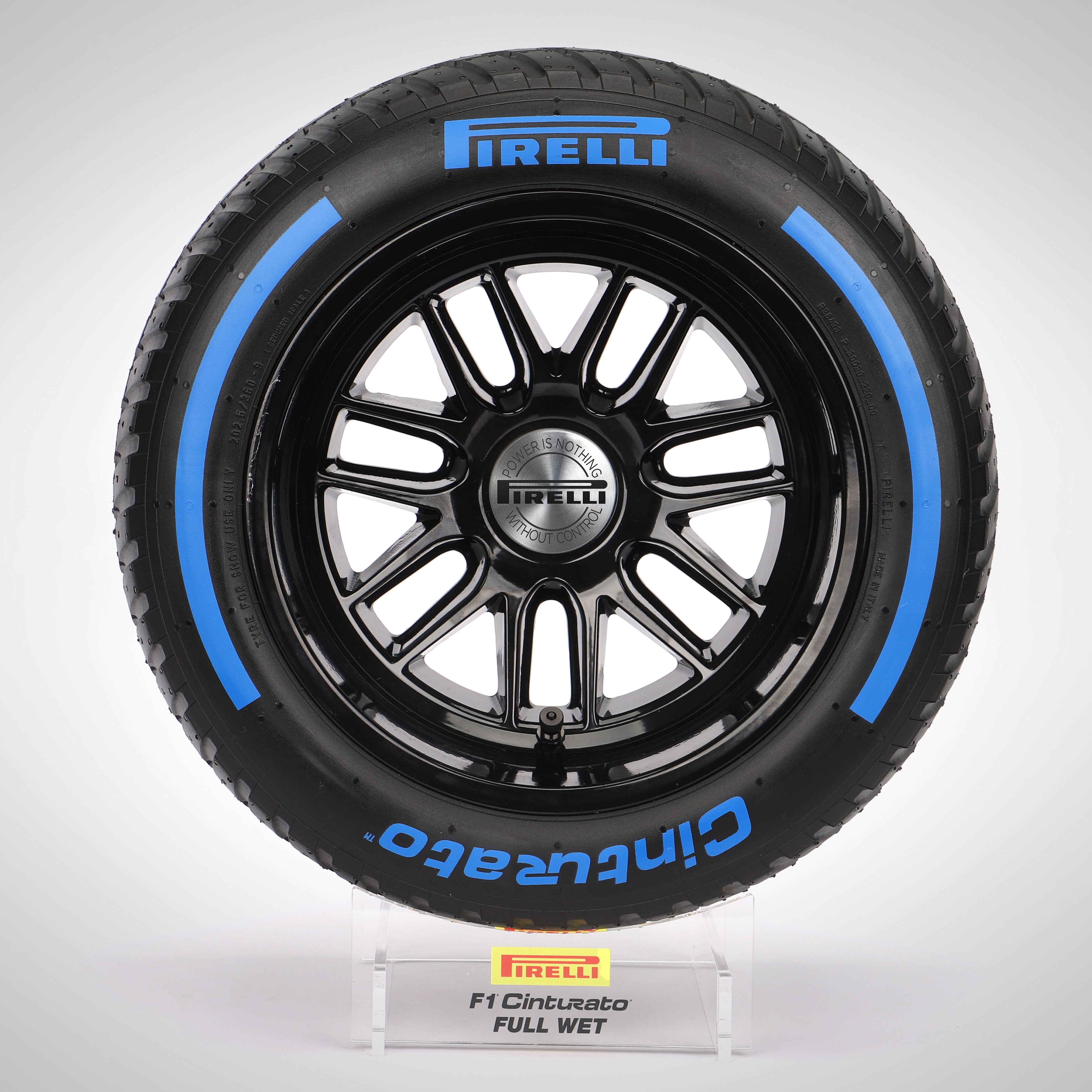 Pirelli Wind Tunnel Tyre 2023 - Blue Wet Compound