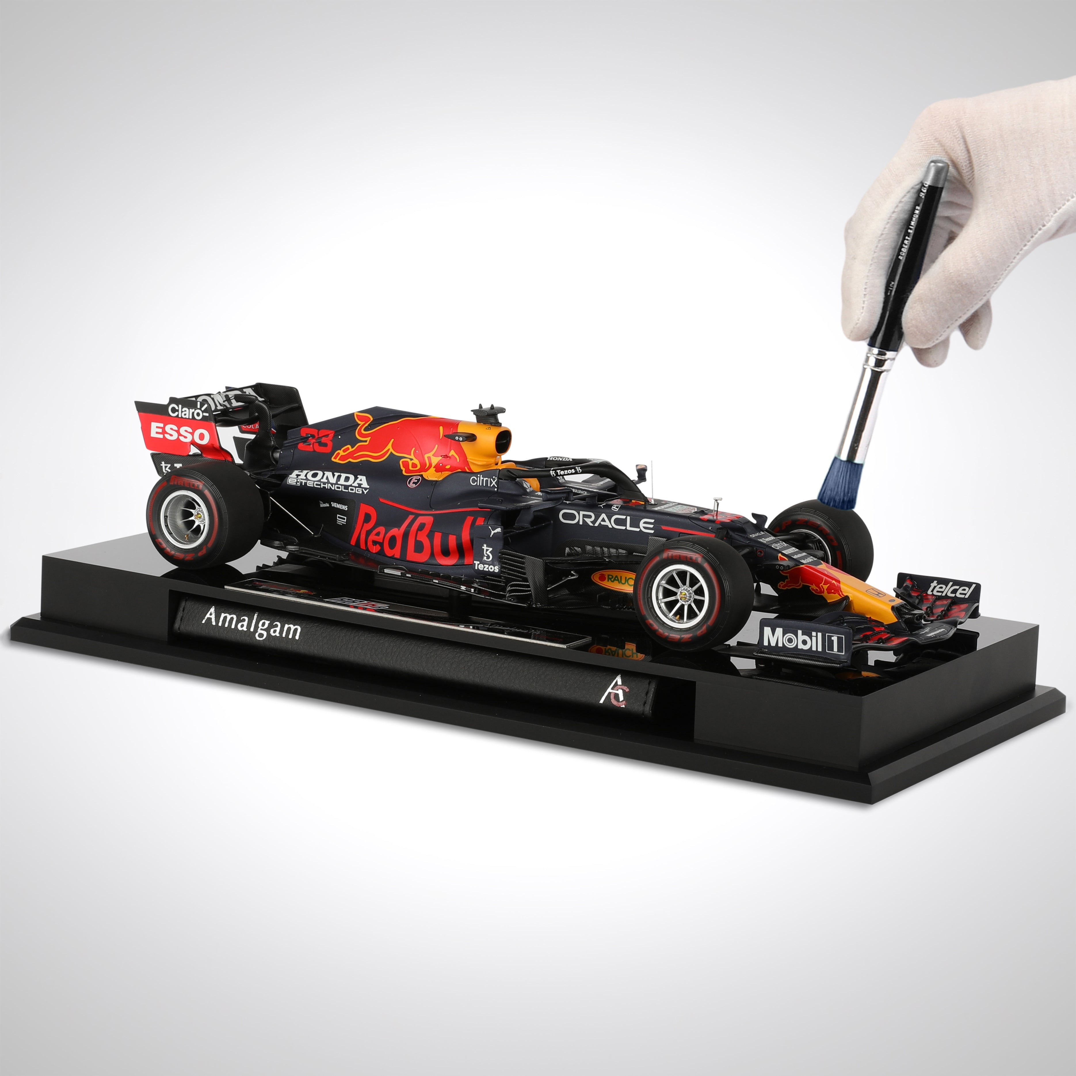 Official F1® Models | Formula 1® Scale Models | F1 Authentics