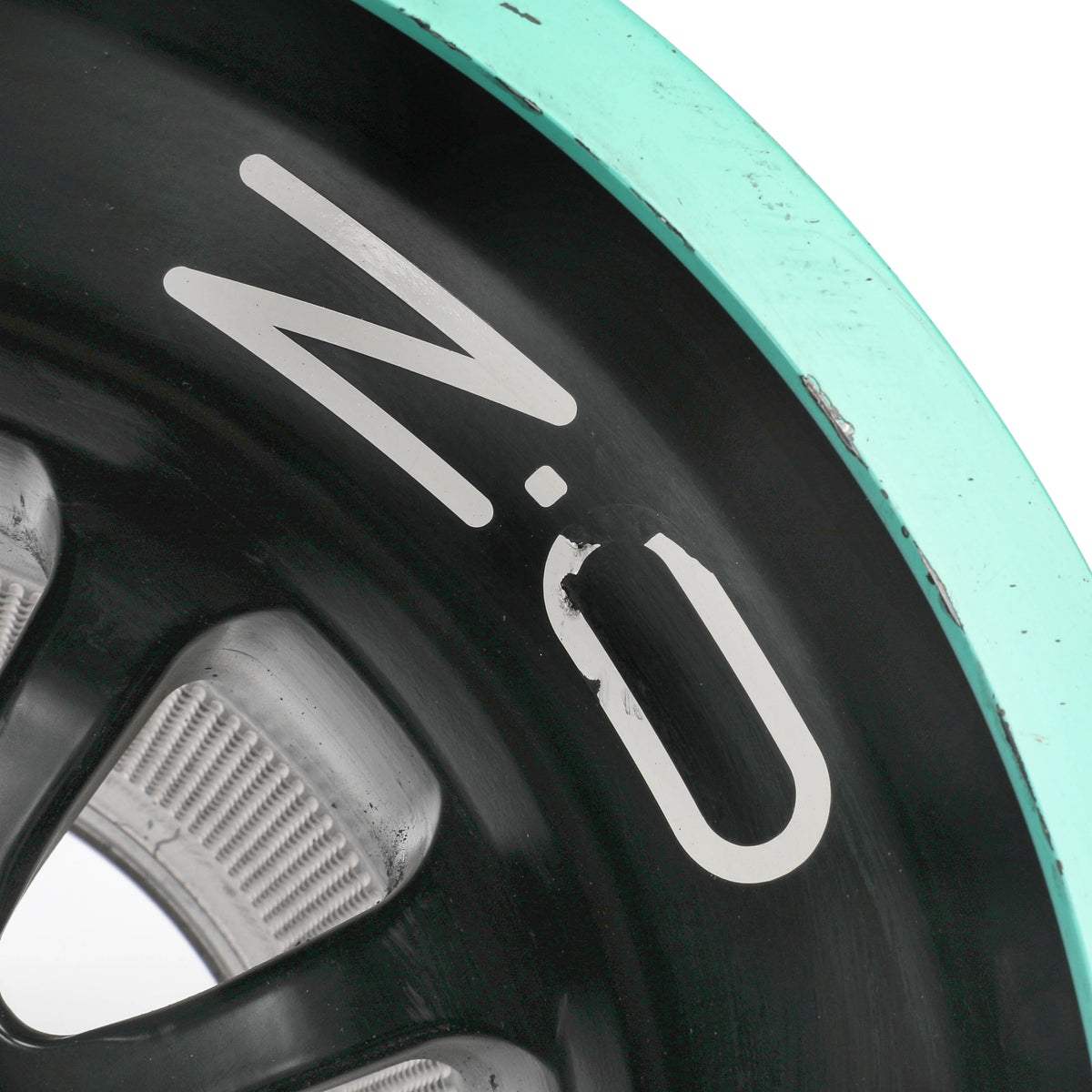 The Austin Auction LOT 014 - Valtteri Bottas 2017 Grand Prix Used Rear Wheel Rim - Japanese GP