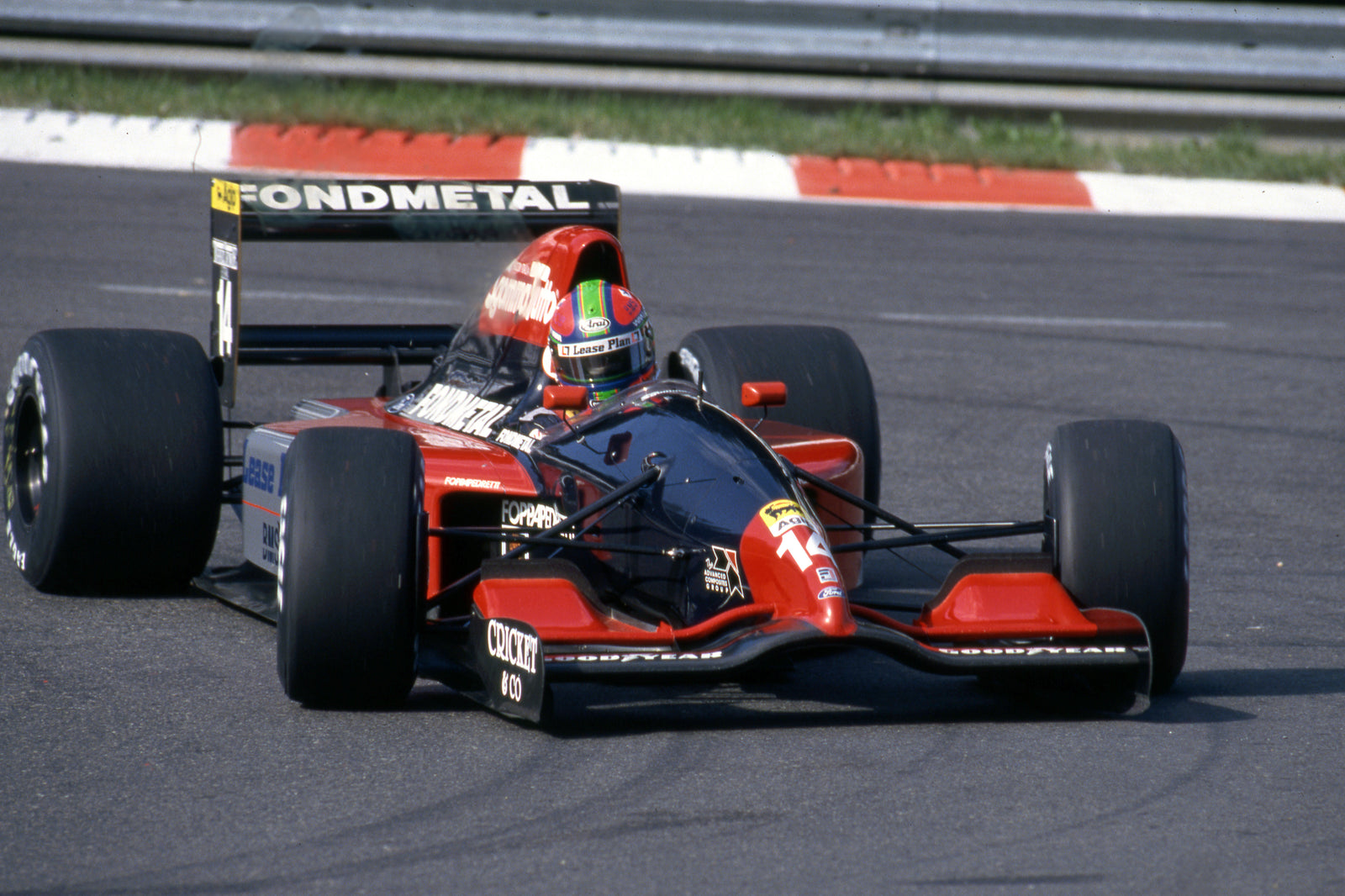 LOT 541 - Fondmetal 1992 GR02 Running F1® Race Car – Chassis no.3